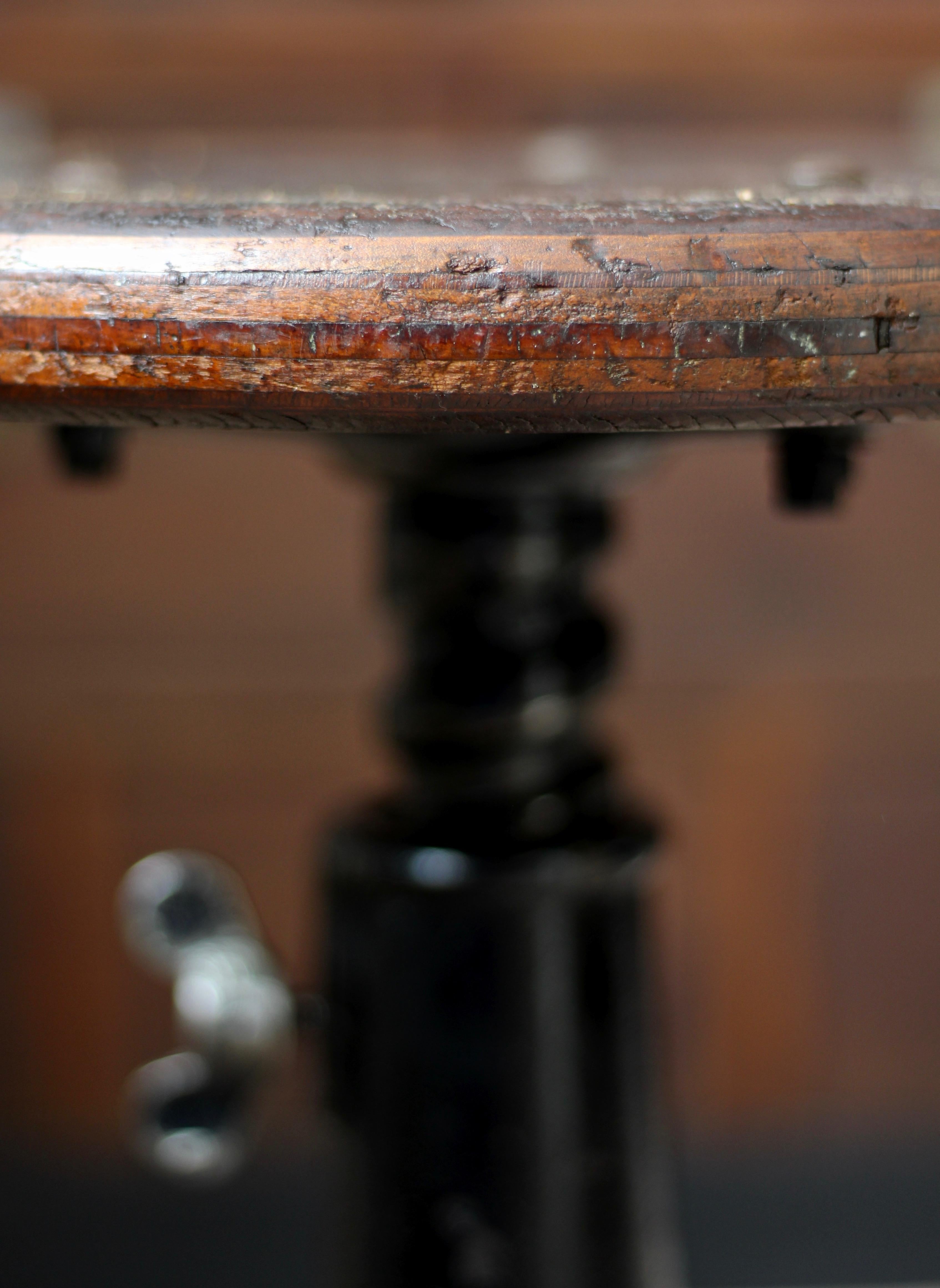 Cast Iron Stool from Singer, Industrial Style, circa 1930s In Good Condition In Wrocław, Poland