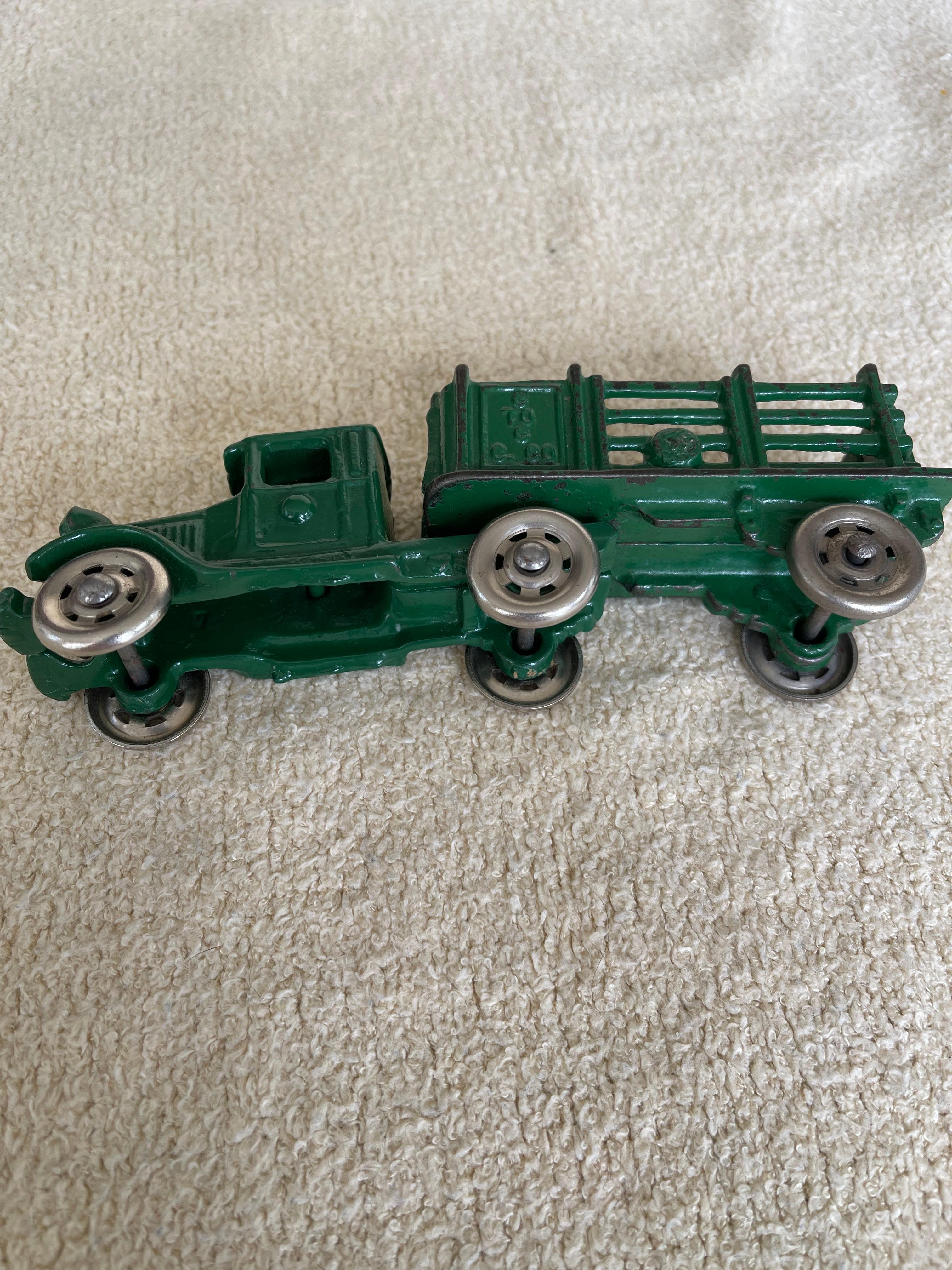 American Cast Iron Truck by A. C. Williams, ca. 1930, Super Condition For Sale
