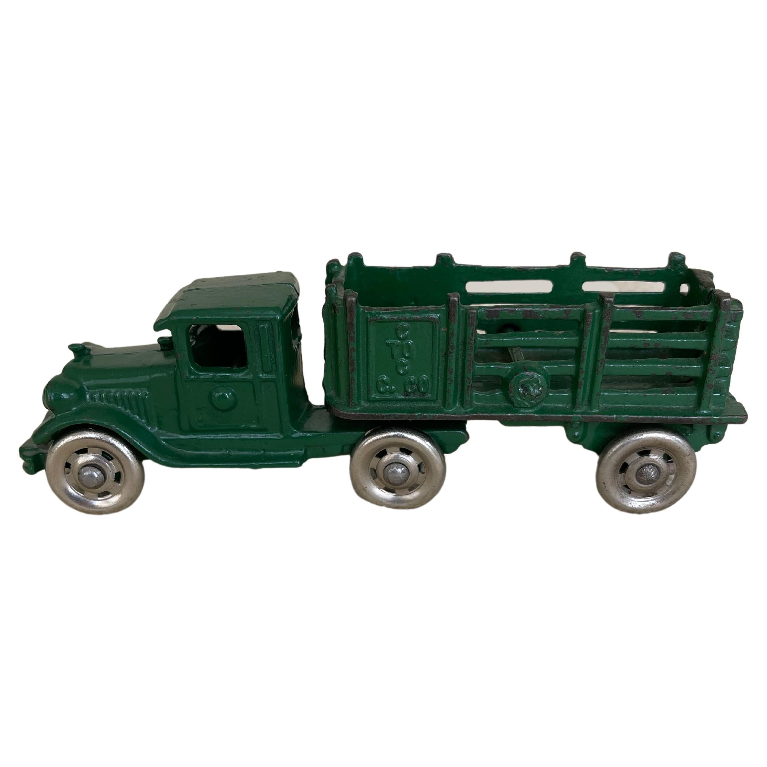 Cast Iron Truck by A. C. Williams, ca. 1930, Super Condition For Sale