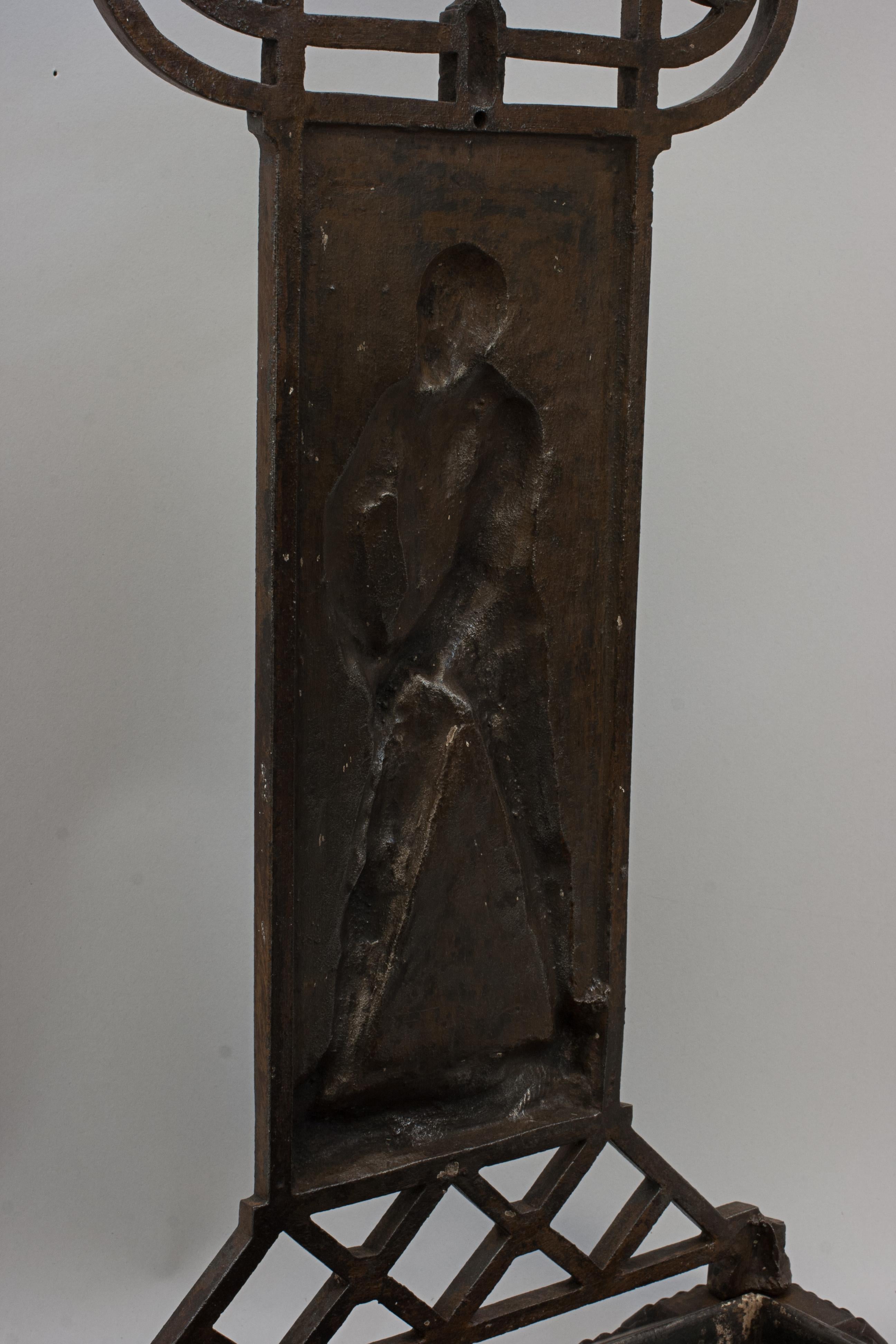 Cast Iron Umbrella Stand With Golf Figure For Sale 8