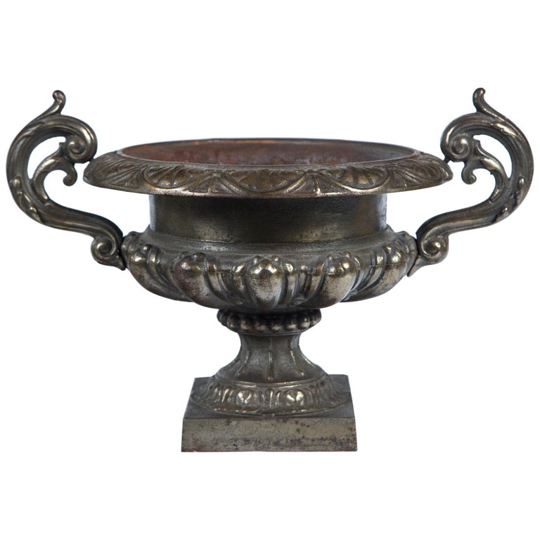 Cast Iron Urn, France, circa 1900 For Sale
