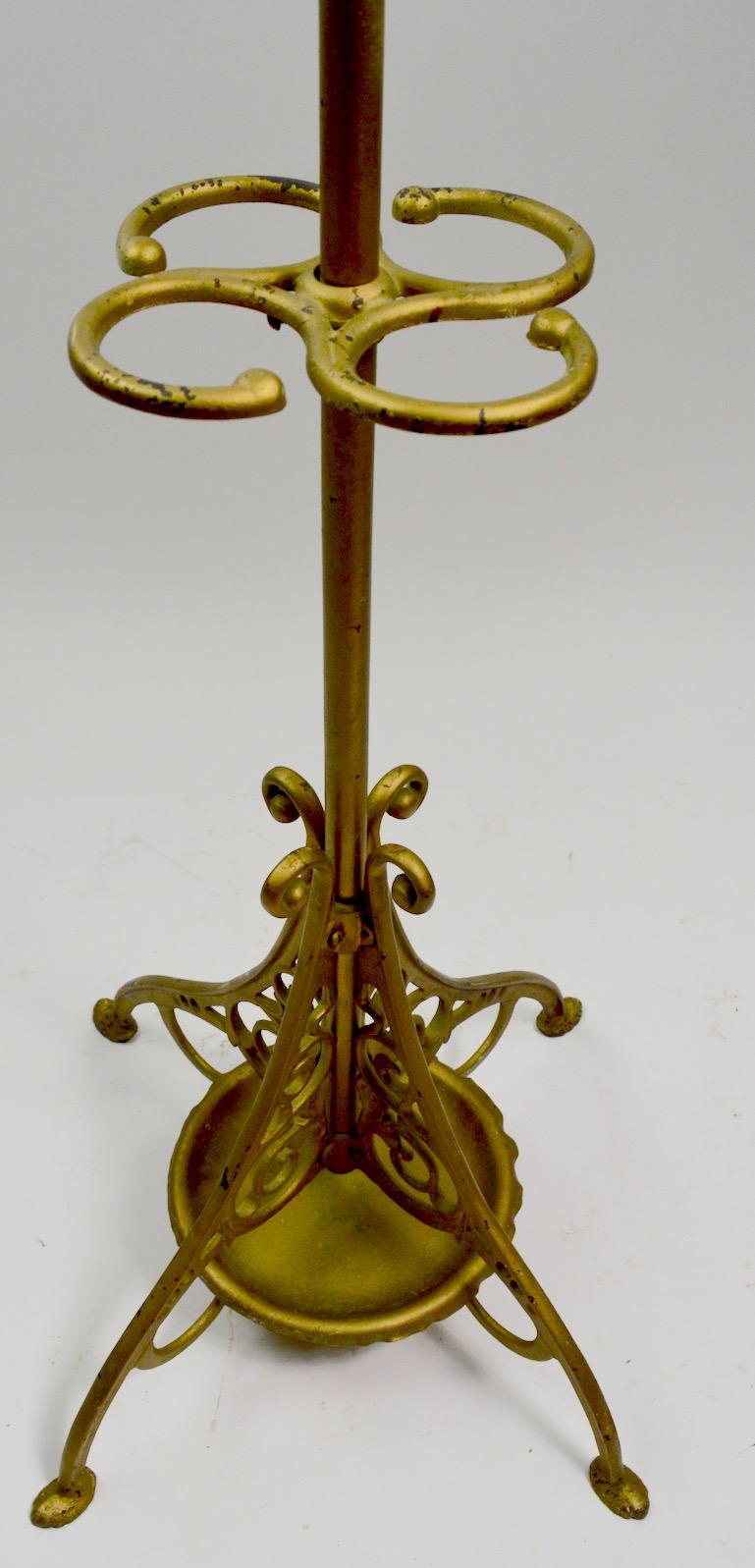 Cast Iron Victorian Industrial Coat Tree Stand In Good Condition In New York, NY