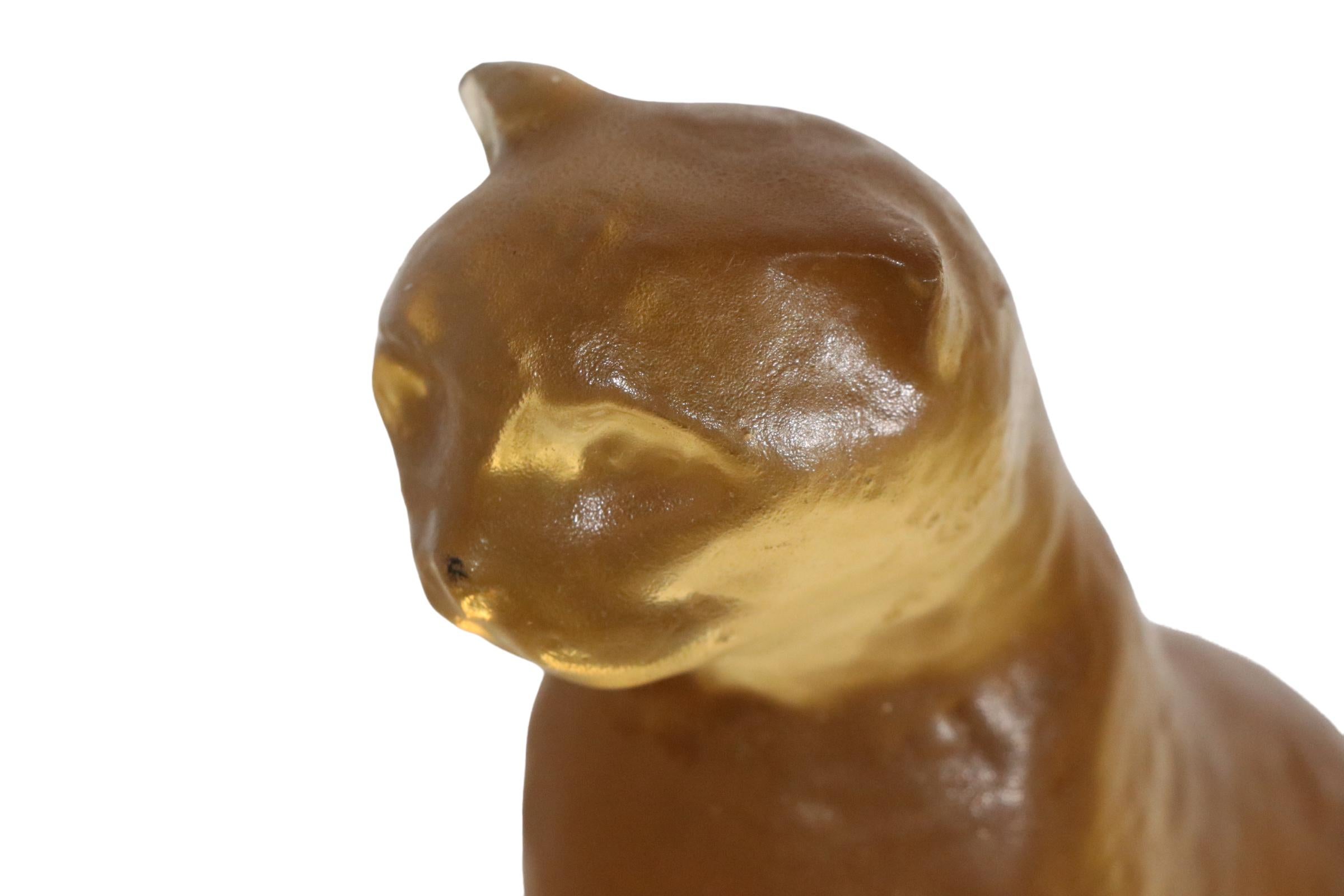 Katzenskulptur aus Luciteguss von Dorothy Thorpe  im Angebot 5