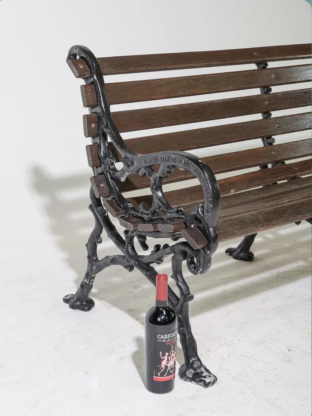Garten-/Parkbank aus Metallguss mit Holzauflagen im Zustand „Gut“ im Angebot in Pineville, NC