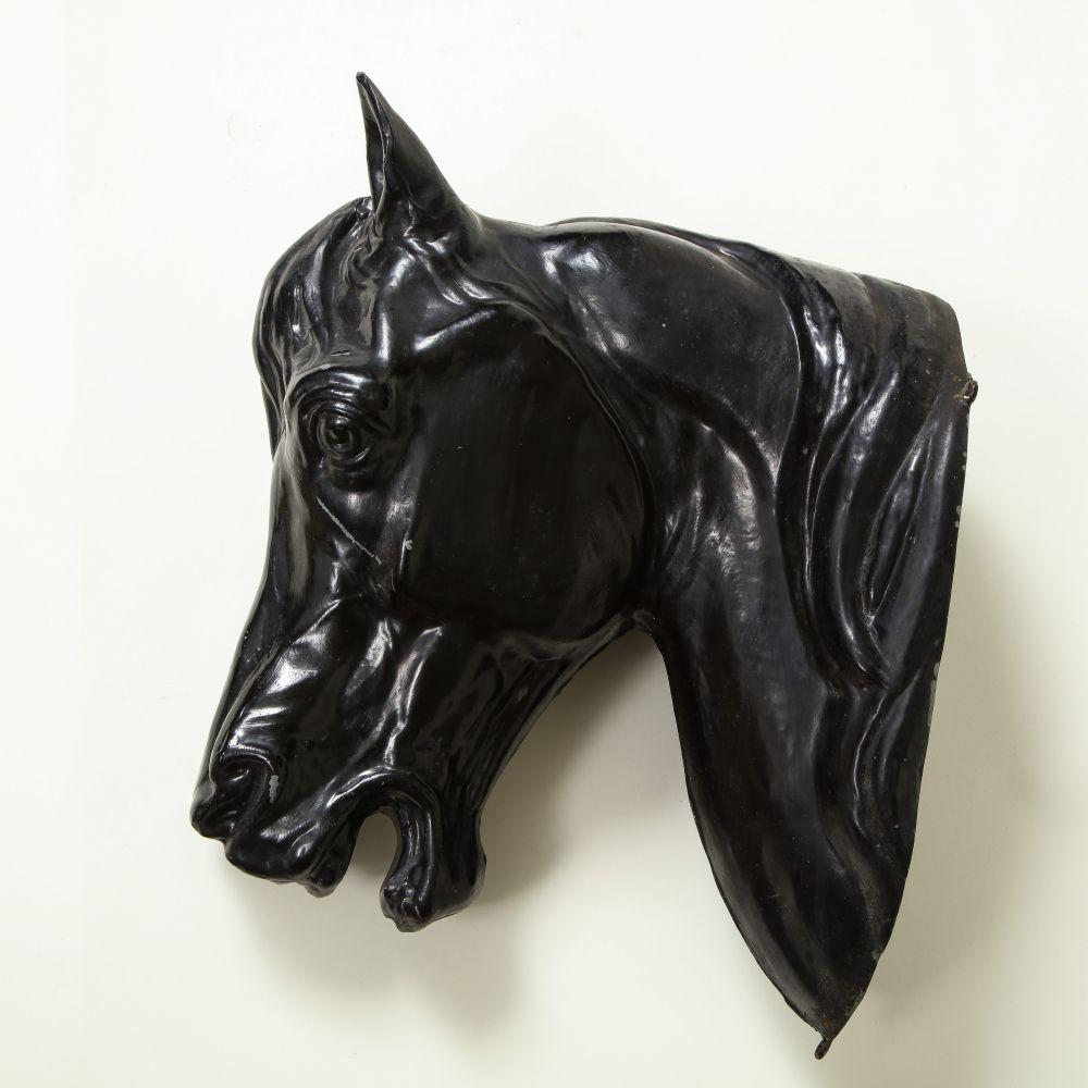 Cabeza de caballo de metal fundido en venta 2