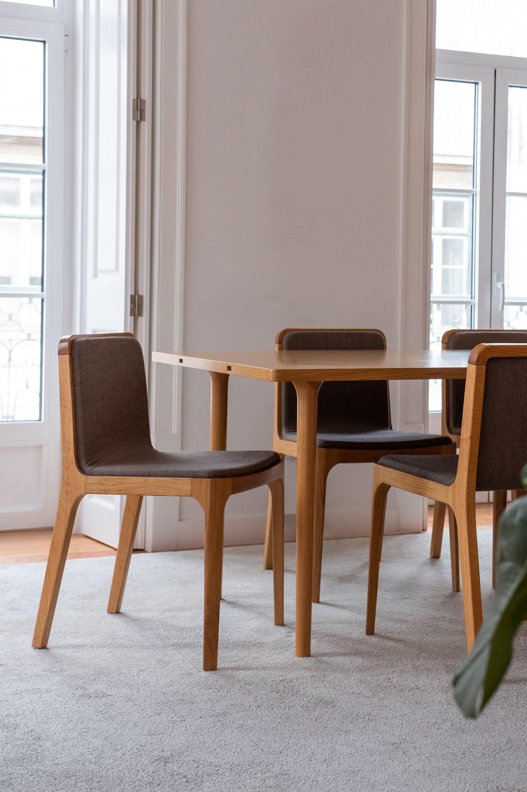 CAST - Tavolo da pranzo allungabile minimalista in Wood Wood In condizioni Nuovo in vendita a Lisboa, Lisboa