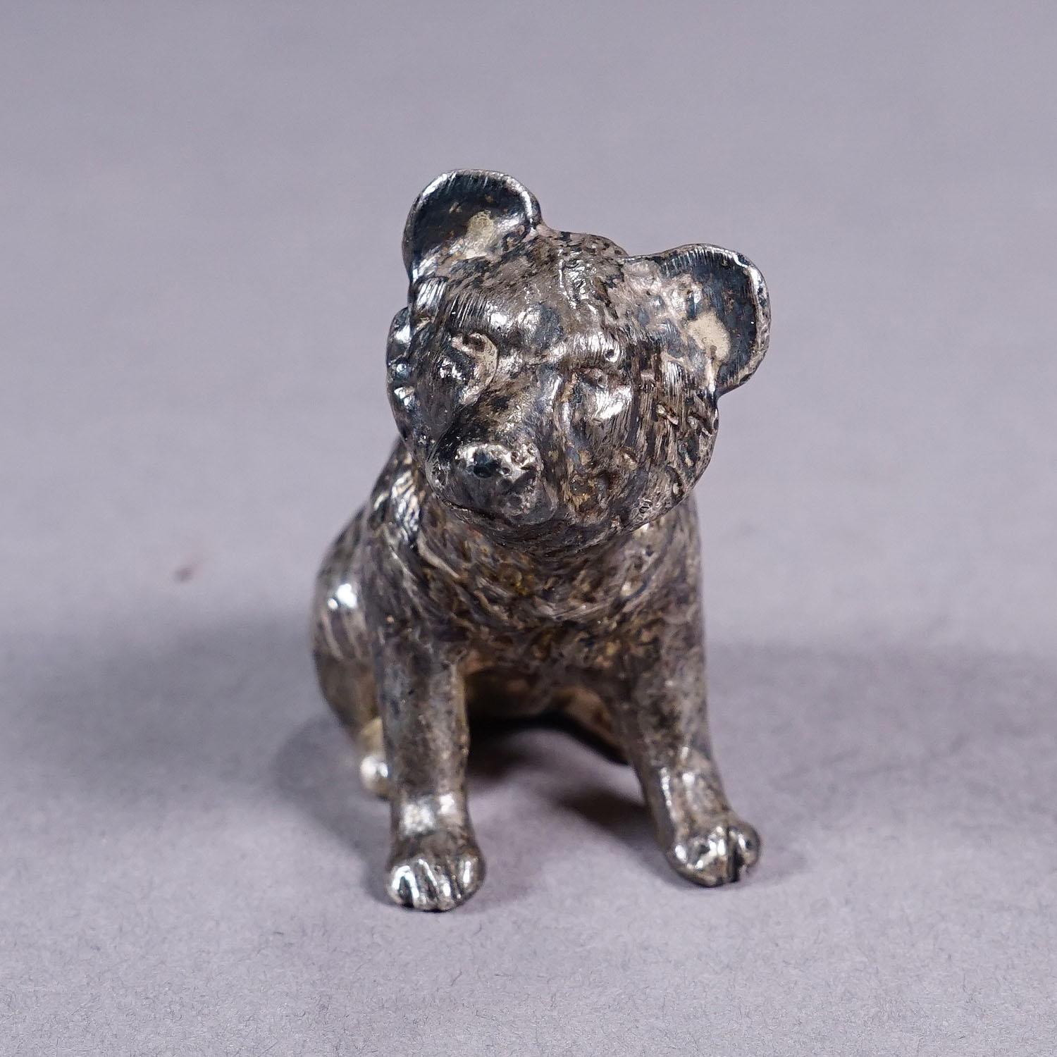 Fundición de un oso sentado Plata de ley ca. 1930s Alemán en venta