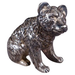 Fundición de un oso sentado Plata de ley ca. 1930s