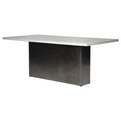 Table à manger à piédestal en fonte