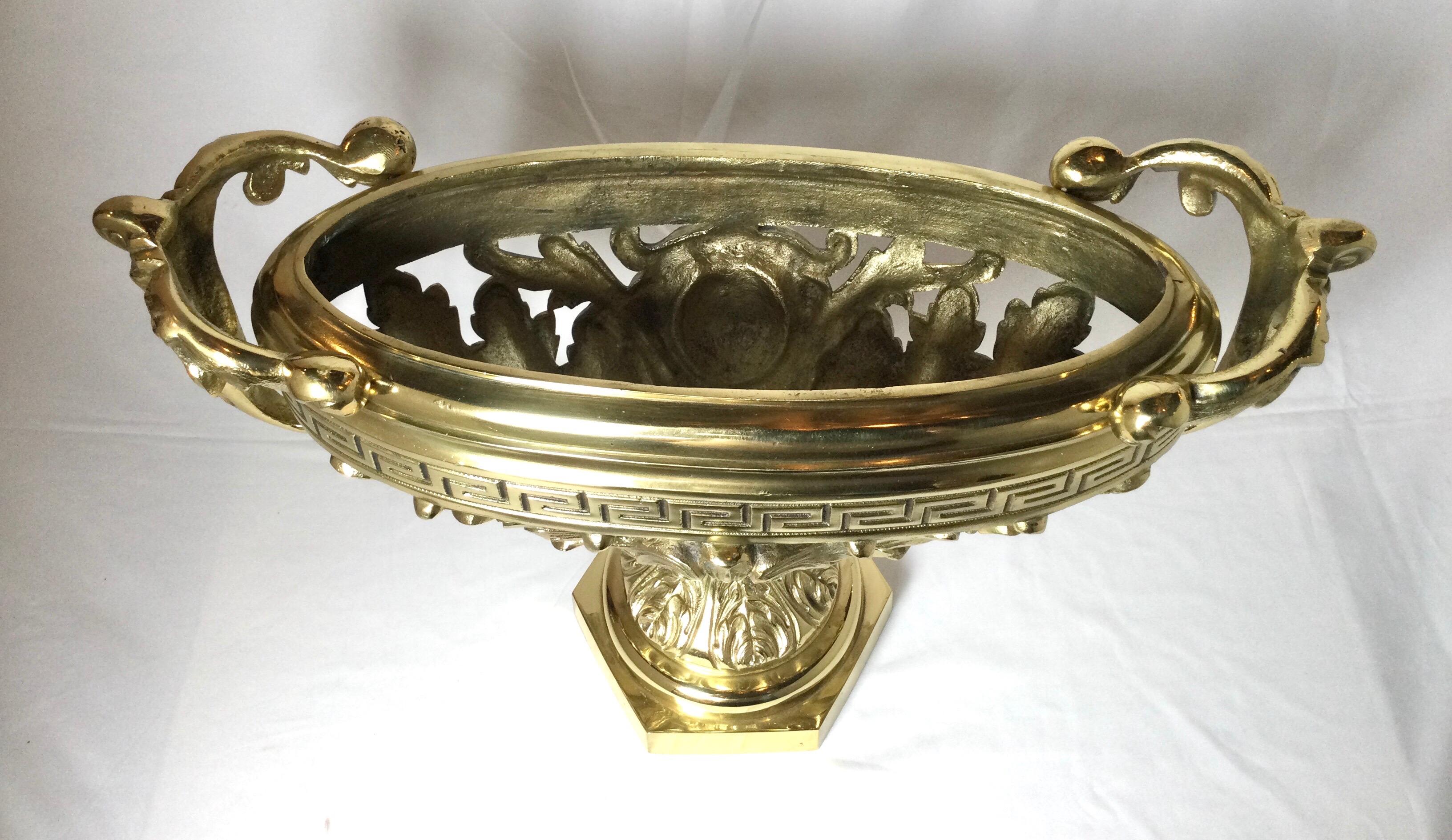 Cast Polished Bronze Centerpiece Bowl, 19th Century In Excellent Condition In Lambertville, NJ