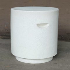 Beistelltisch 'Aileen' aus Gießharz von Zachary A. Design