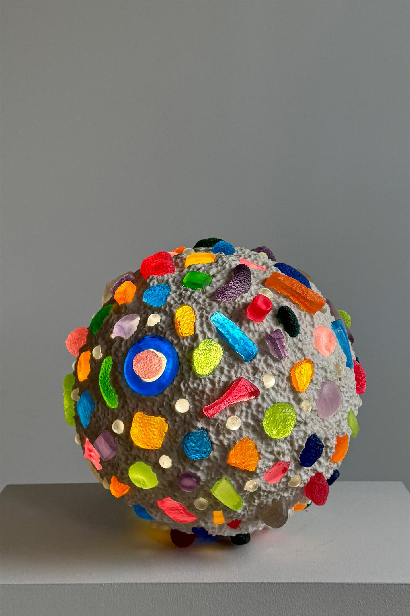 Cast Resin Ambrosia Table Lamp by Joseph Algieri In Excellent Condition For Sale In Brooklyn, NY