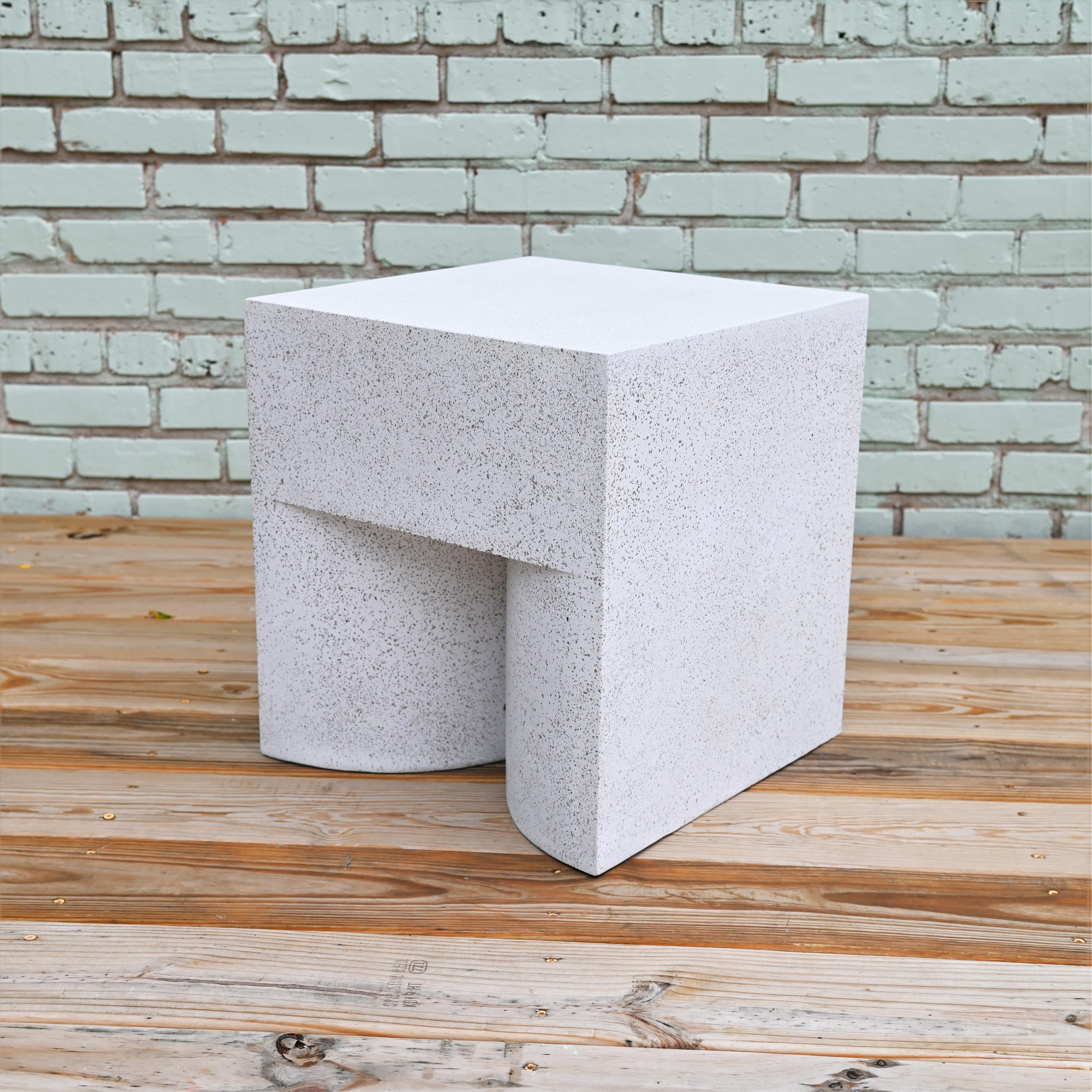 Dimensions: Width 16 in. (41 cm), depth 16 in. (41 cm), height 17.25 in. (44 cm). Weight 20 lbs. (9 kg).

Finish color options:
White stone
Natural stone (shown)
Aged stone
Keystone
Coal stone

Materials: resin, stone aggregate and