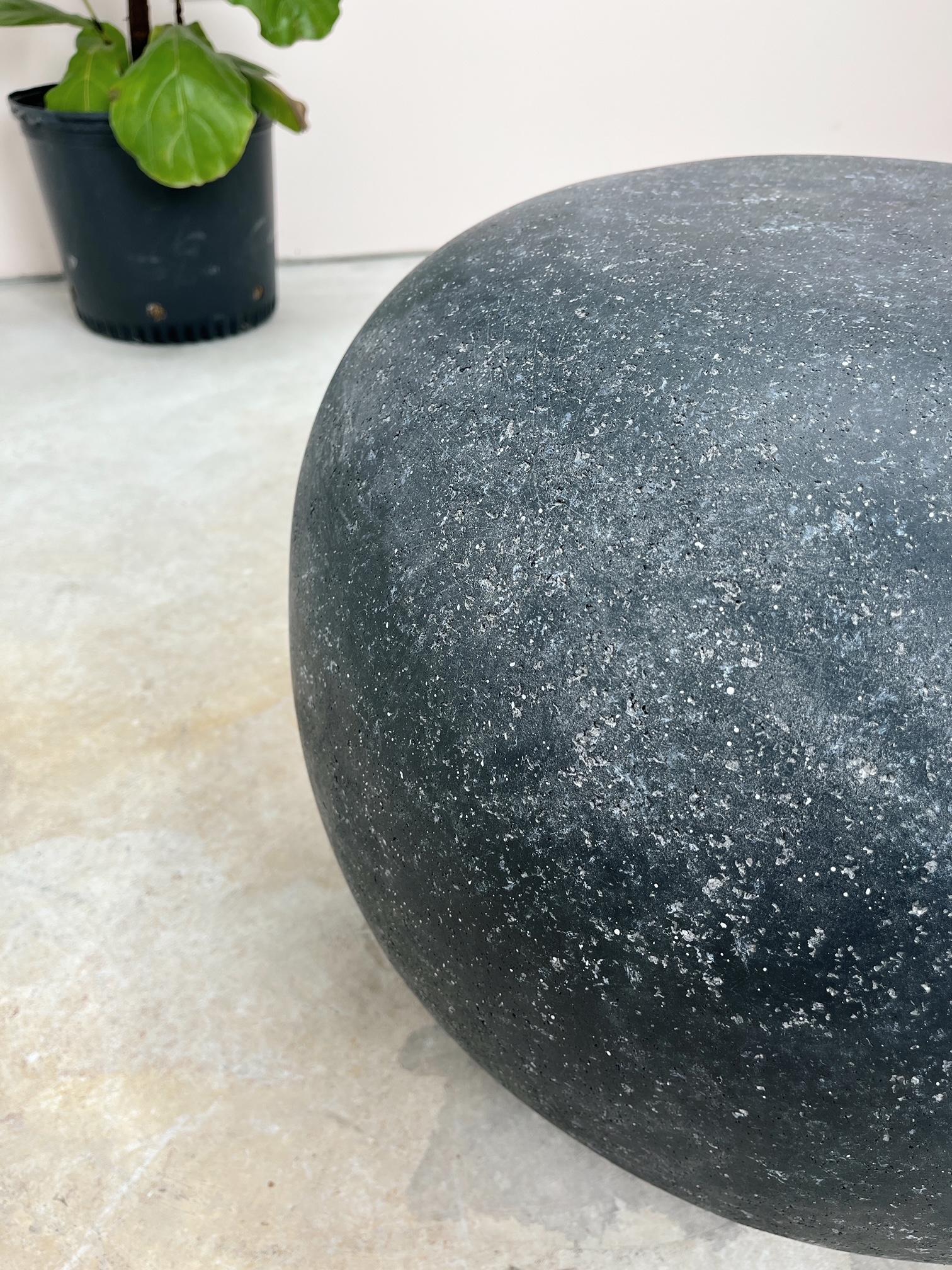 Cast Resin 'Pebble' Low Table, Coal Stone Finish by Zachary A. Design For Sale 1