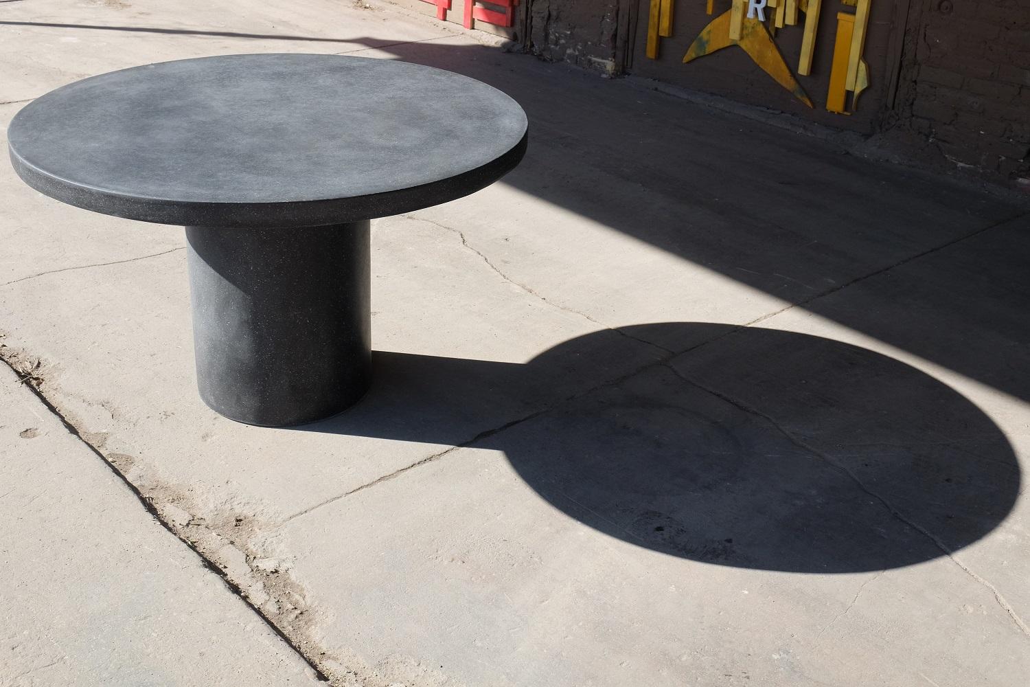 Cast Resin 'Spring' Dining Table, Coal Stone Finish by Zachary A. Design In New Condition For Sale In Chicago, IL