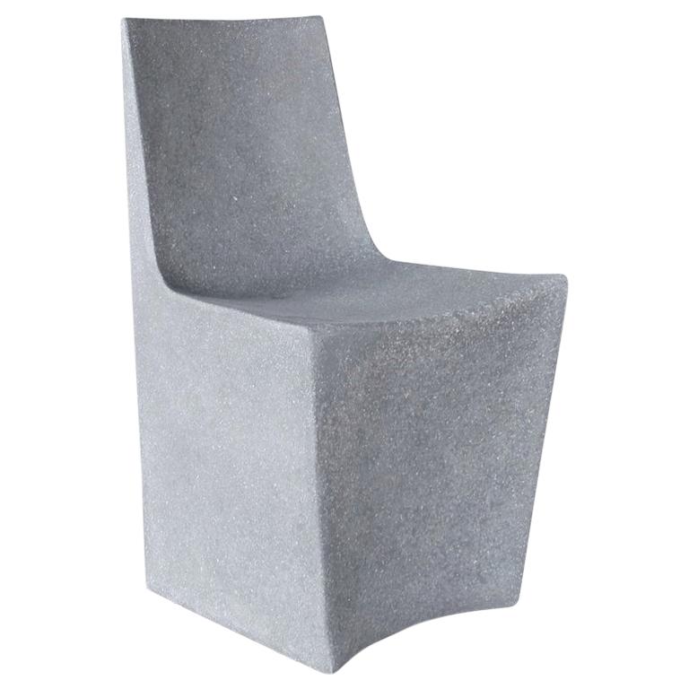 Esszimmerstuhl „Stone“ aus gegossenem Harz, Edelstein-Finish von Zachary A. Design