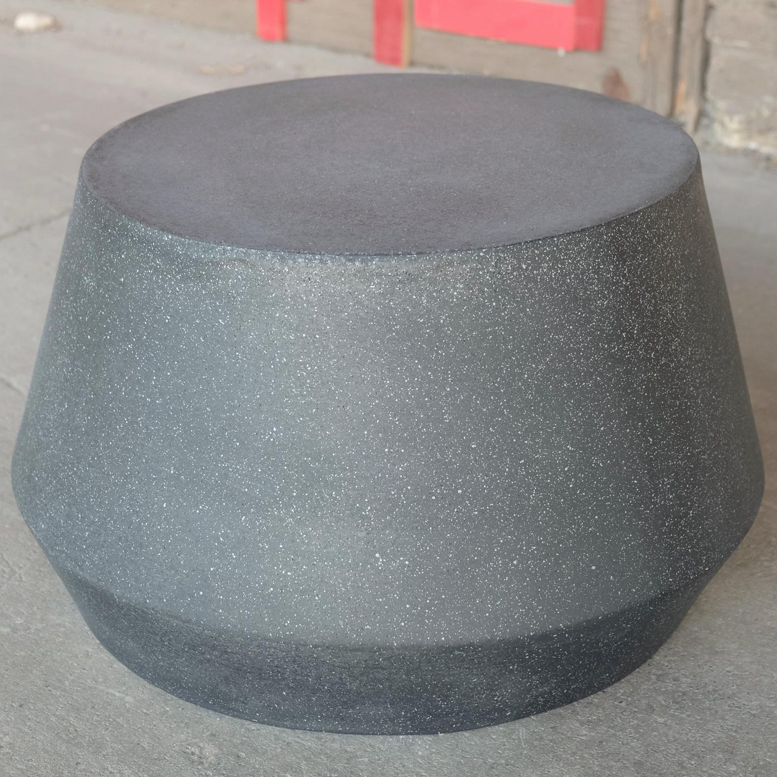 Elegantly playful and a bright complement.

Dimensions: Diameter 24 in. (61 cm), height 14 in. (36 cm), weight 20 lbs. (9 kg)

Finish color options:
White stone
Natural stone
Aged stone
Keystone
Coal stone (shown)

Materials: Resin, stone aggregate