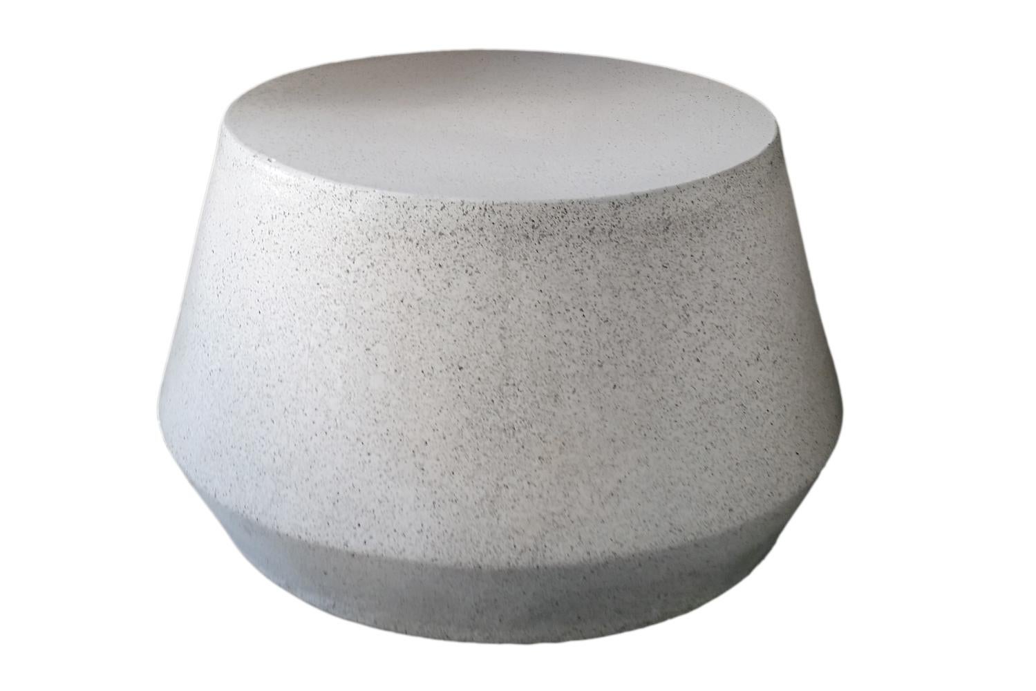 Elegantly playful and a bright complement. 

Dimensions: Diameter 24 in. (61 cm), height 14 in. (36 cm), weight 20 lbs. (9 kg)

Finish color options:
White stone
Natural stone (shown)
Aged stone
Keystone
Coal stone

Materials: resin, stone aggregate