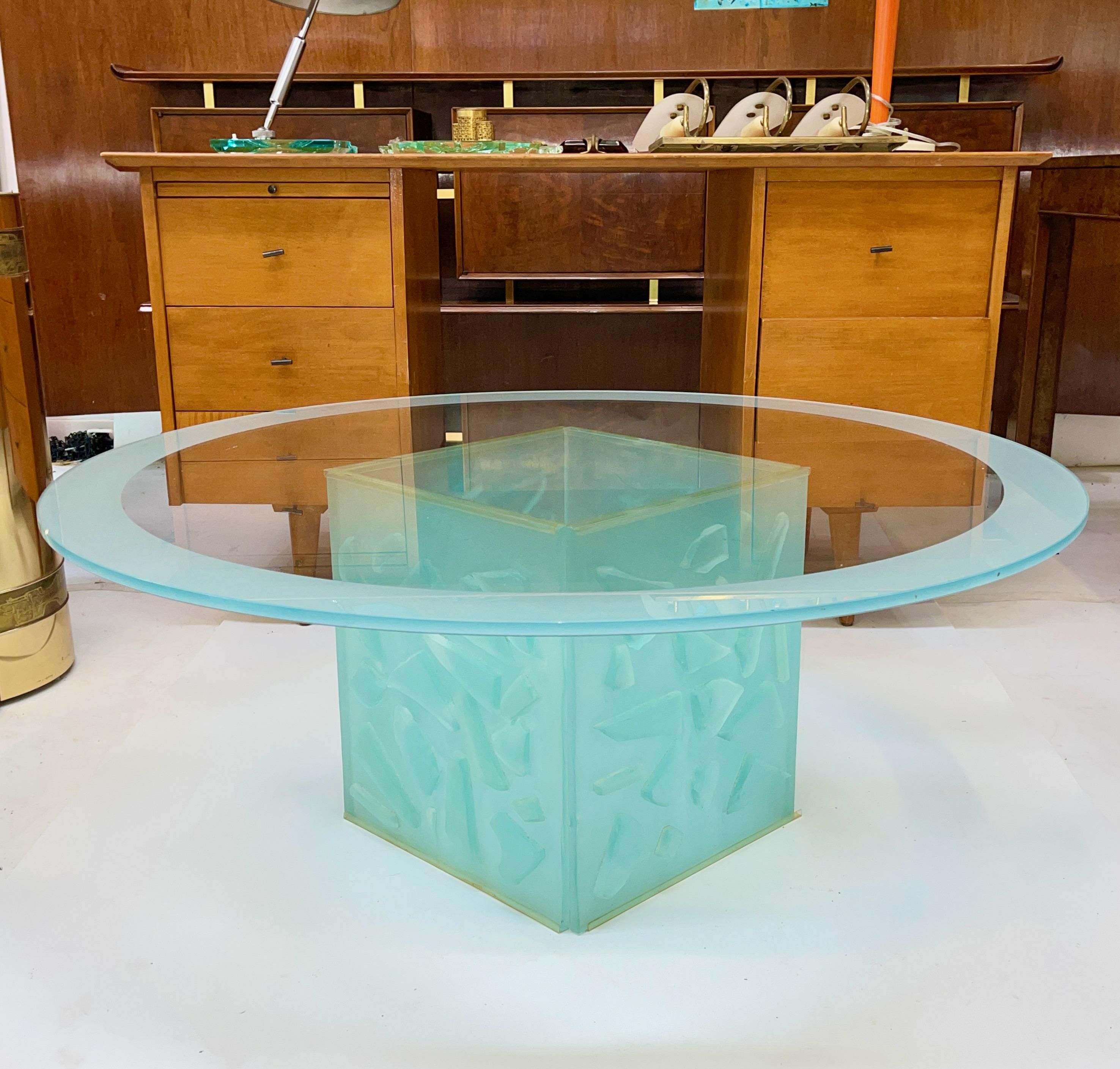 Cast & Sandblasted Glass Round Cocktail Table In Good Condition For Sale In Hanover, MA