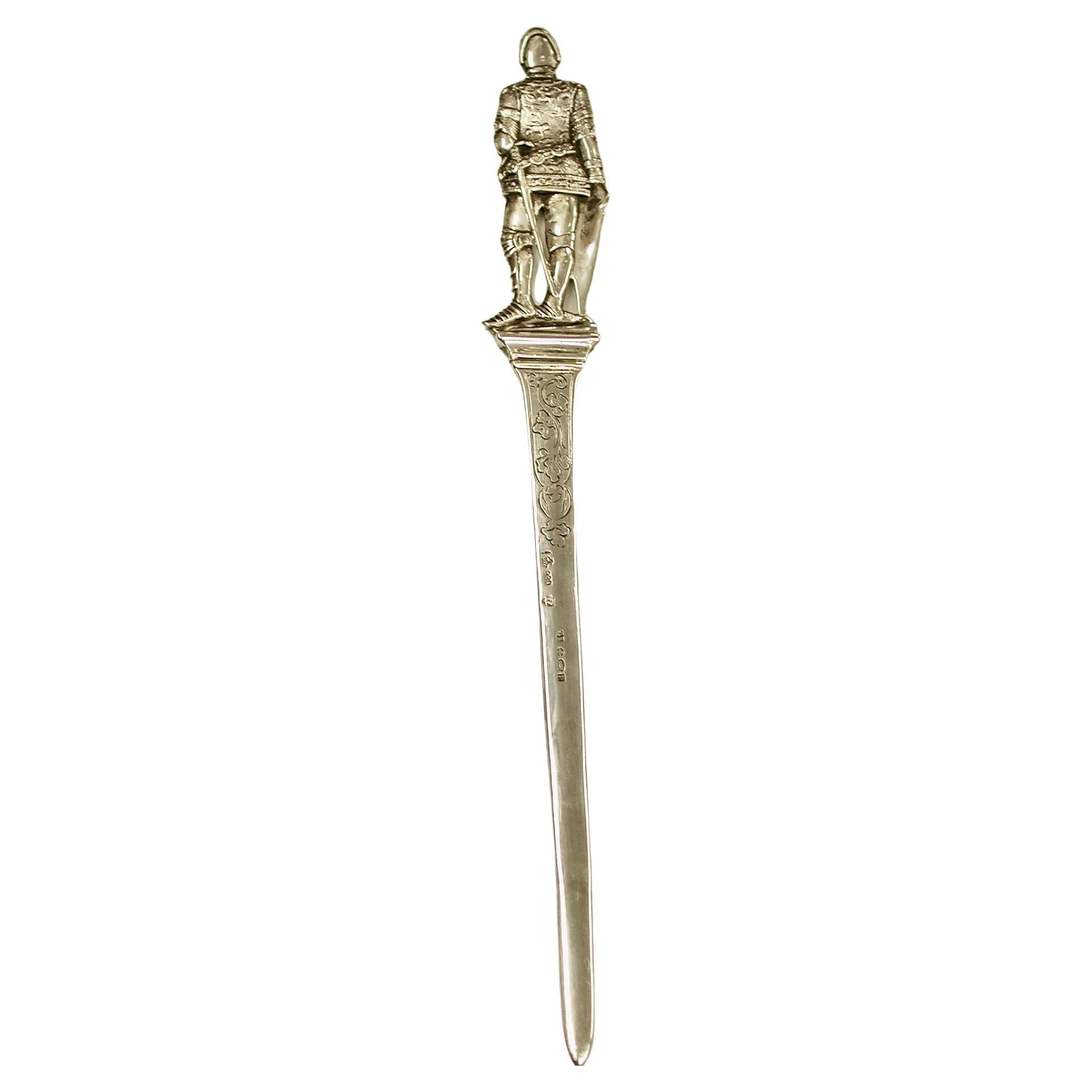 Cast Silver Letter Opener Featuring An Armoured Knight London 1928 G Stockwell
This magnificent letter opener was imported from Germany by George Stockwell.
The casting of the Knight is beautifully done on both sides.
