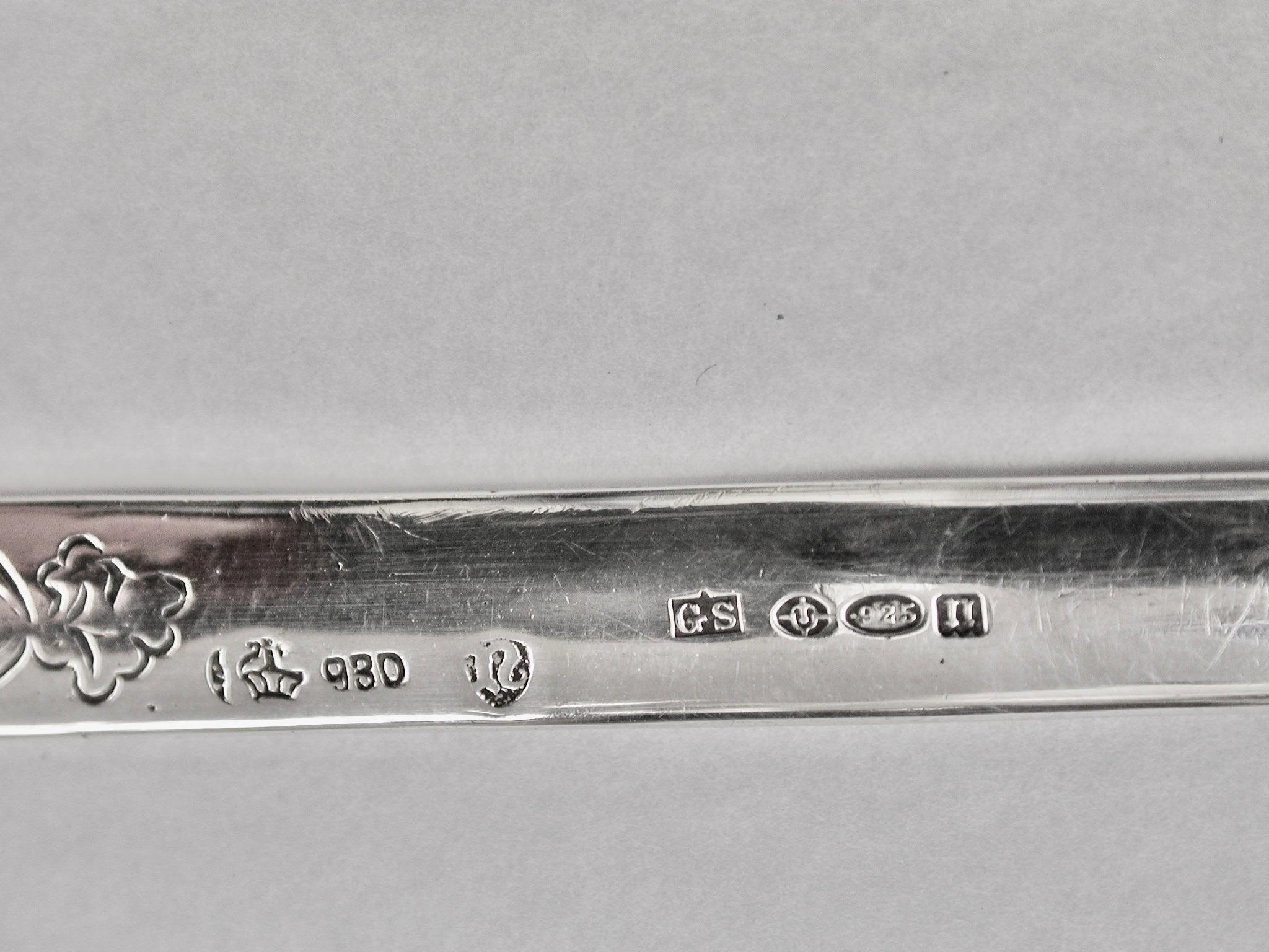 Early 20th Century Cast Silver Letter Opener Featuring An Armoured Knight London 1928 G Stockwell For Sale