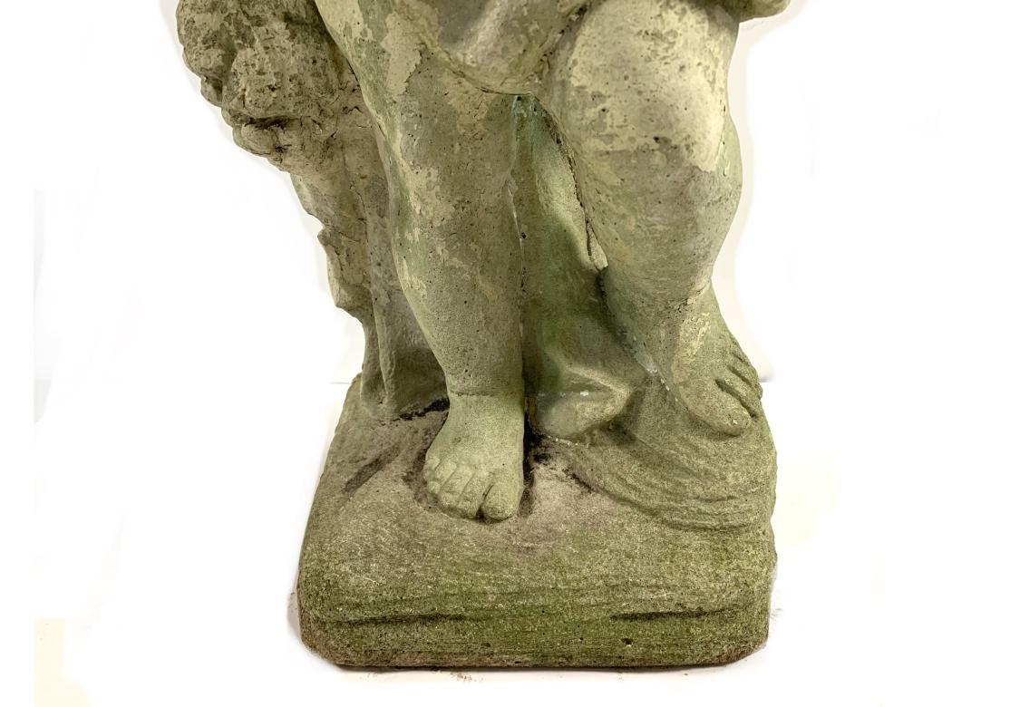 Statua da giardino di cherubino o putto in pietra fusa in vendita 12