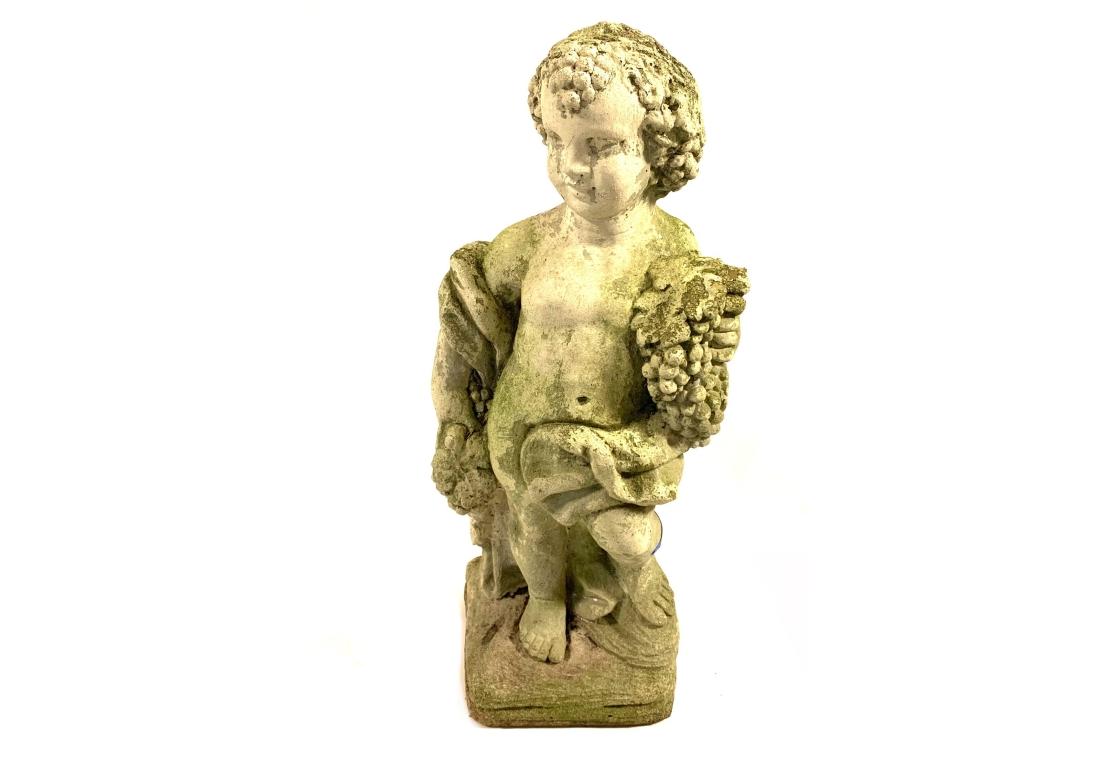 Statua da giardino di cherubino o putto in pietra fusa In condizioni deteriorate in vendita a Bridgeport, CT