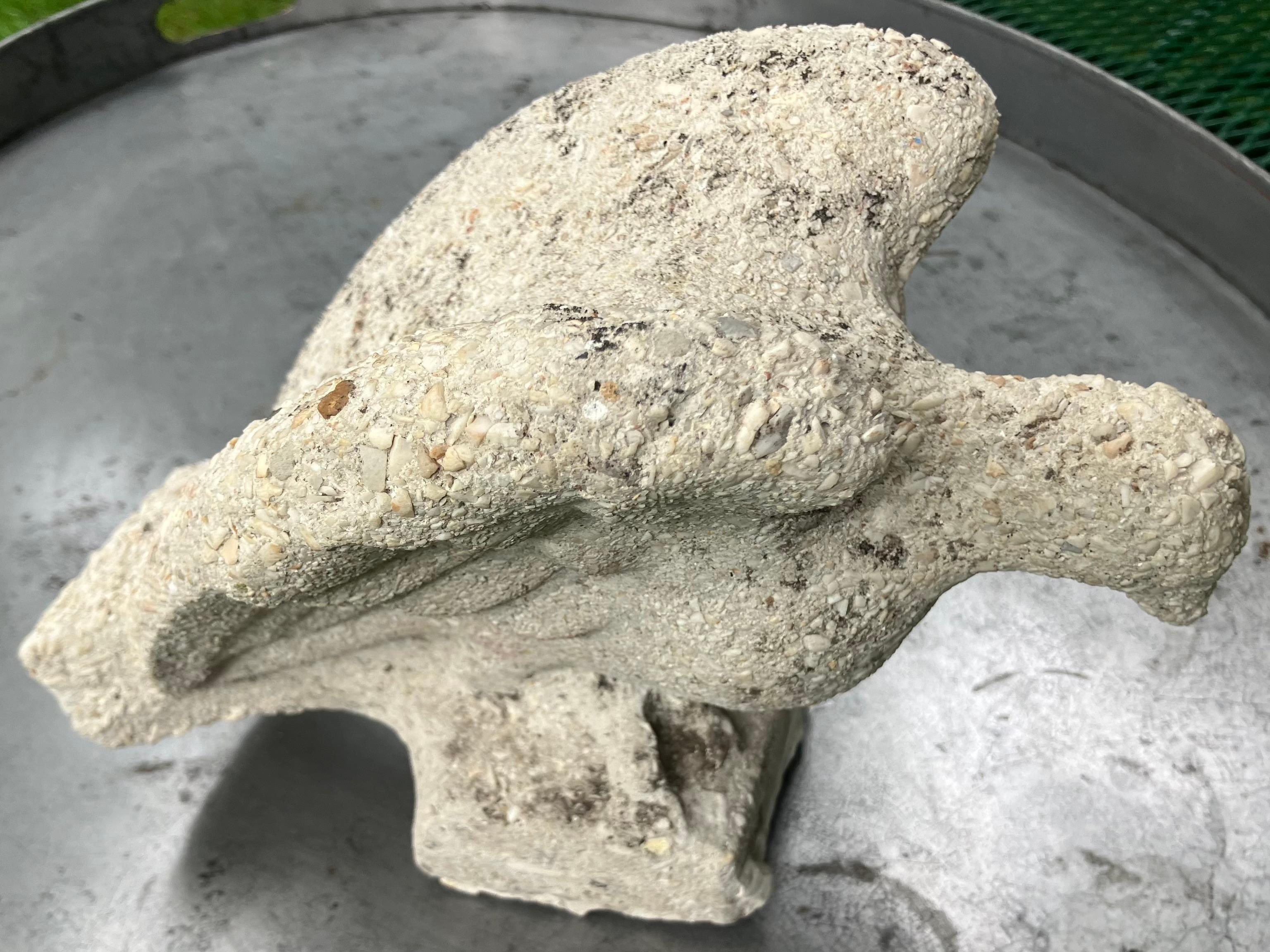 Cast Stone Dove Bird in vendita 2
