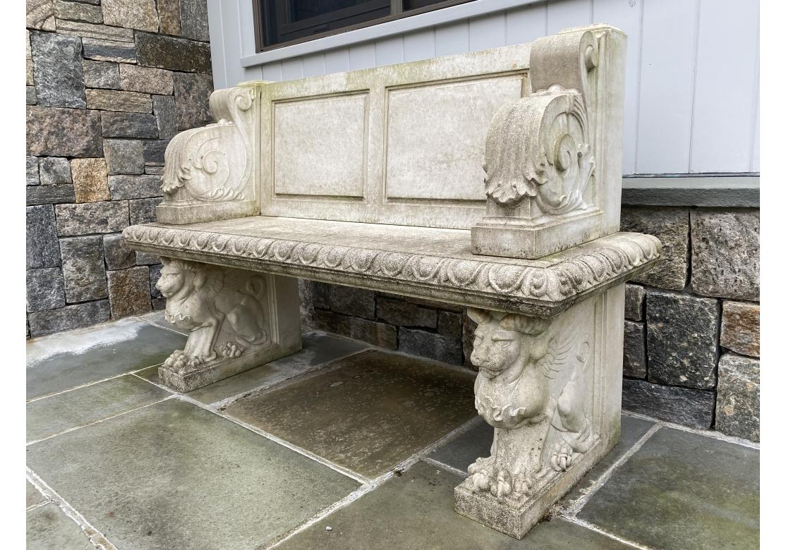 Sedile Adriano in pietra fusa di Haddonstone in vendita 5