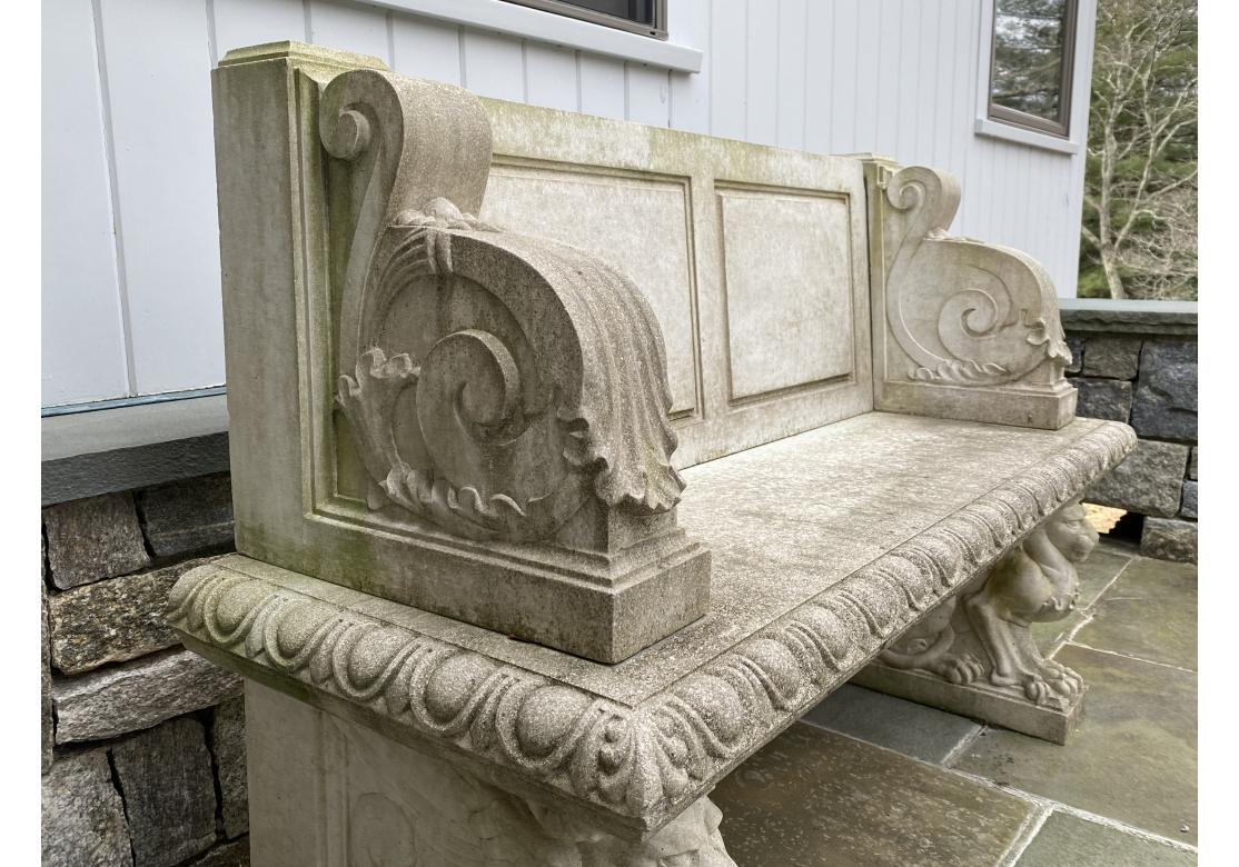 Neoclassico Sedile Adriano in pietra fusa di Haddonstone in vendita