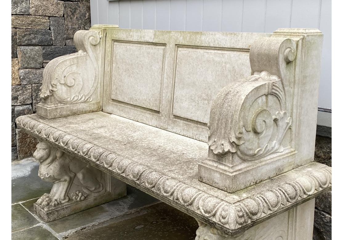 Sedile Adriano in pietra fusa di Haddonstone in vendita 1