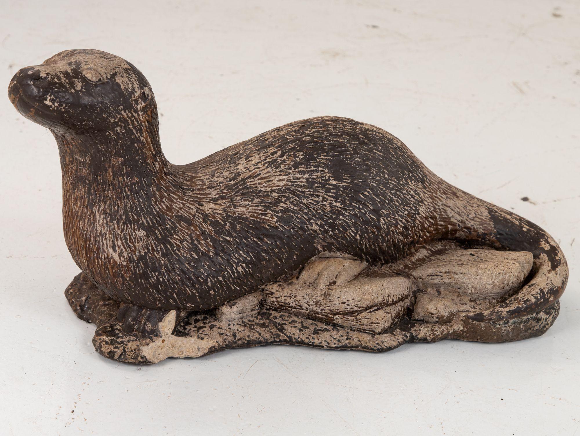 Steingut-Otter aus Guss (Mitte des 20. Jahrhunderts)