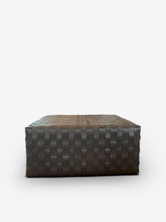 Pouf intrecciato “Castagno” di Oscar Maschera