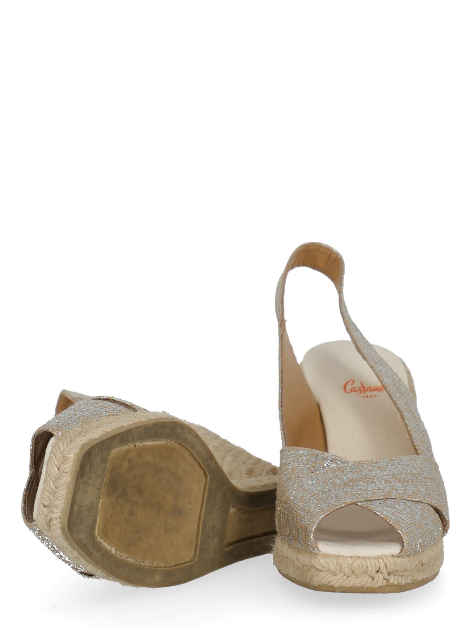 Castaner 2025 silver wedges