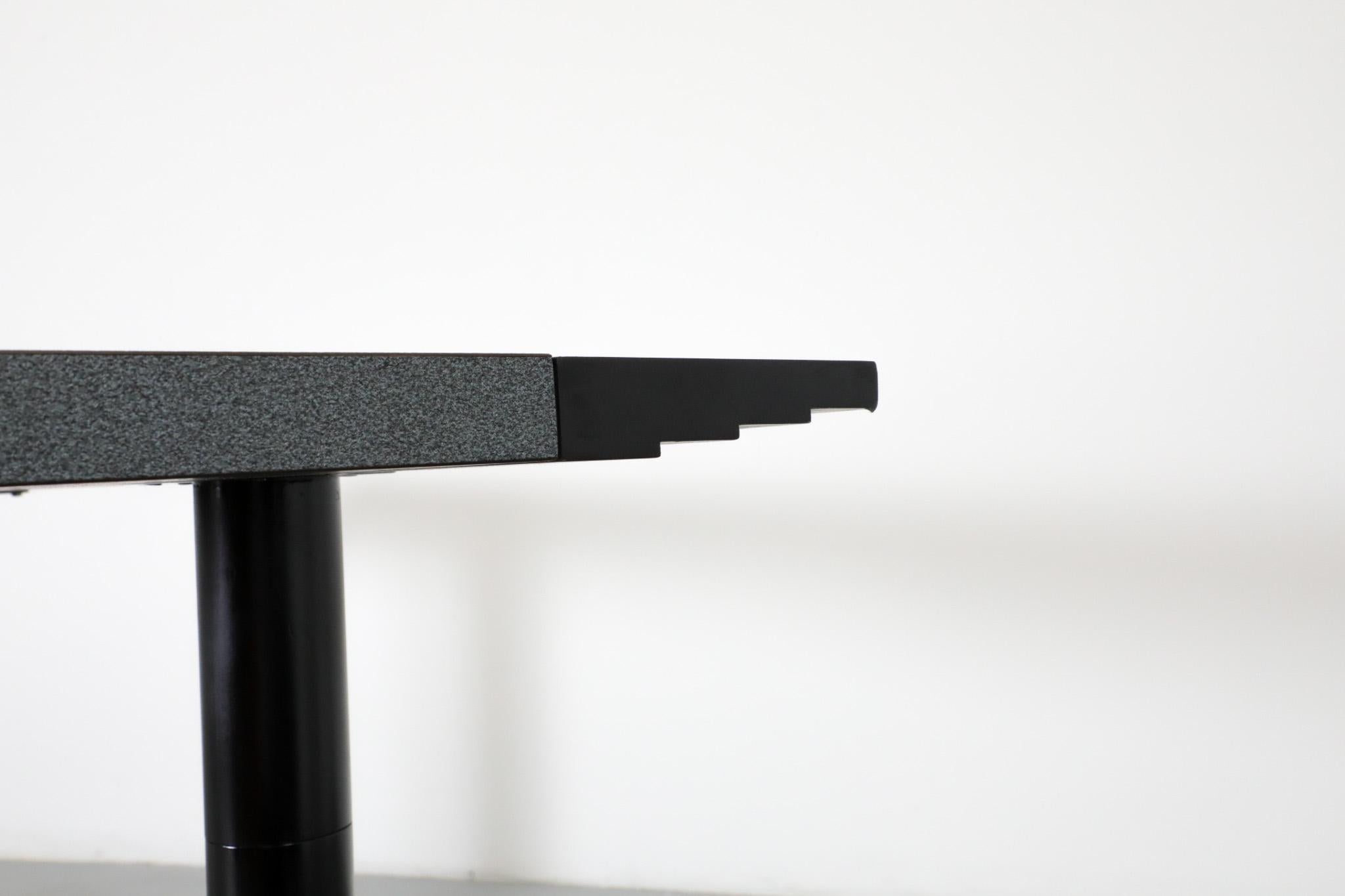 Castelijn Model TA180 Table à rallonge Post Modernity hollandaise en noir et gris en vente 5