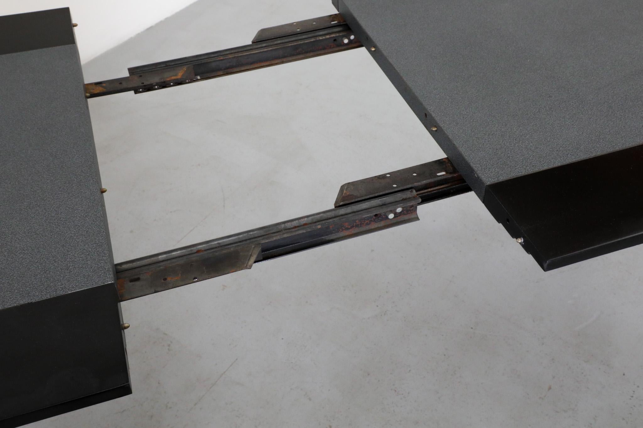 Castelijn Model TA180 Table à rallonge Post Modernity hollandaise en noir et gris en vente 10