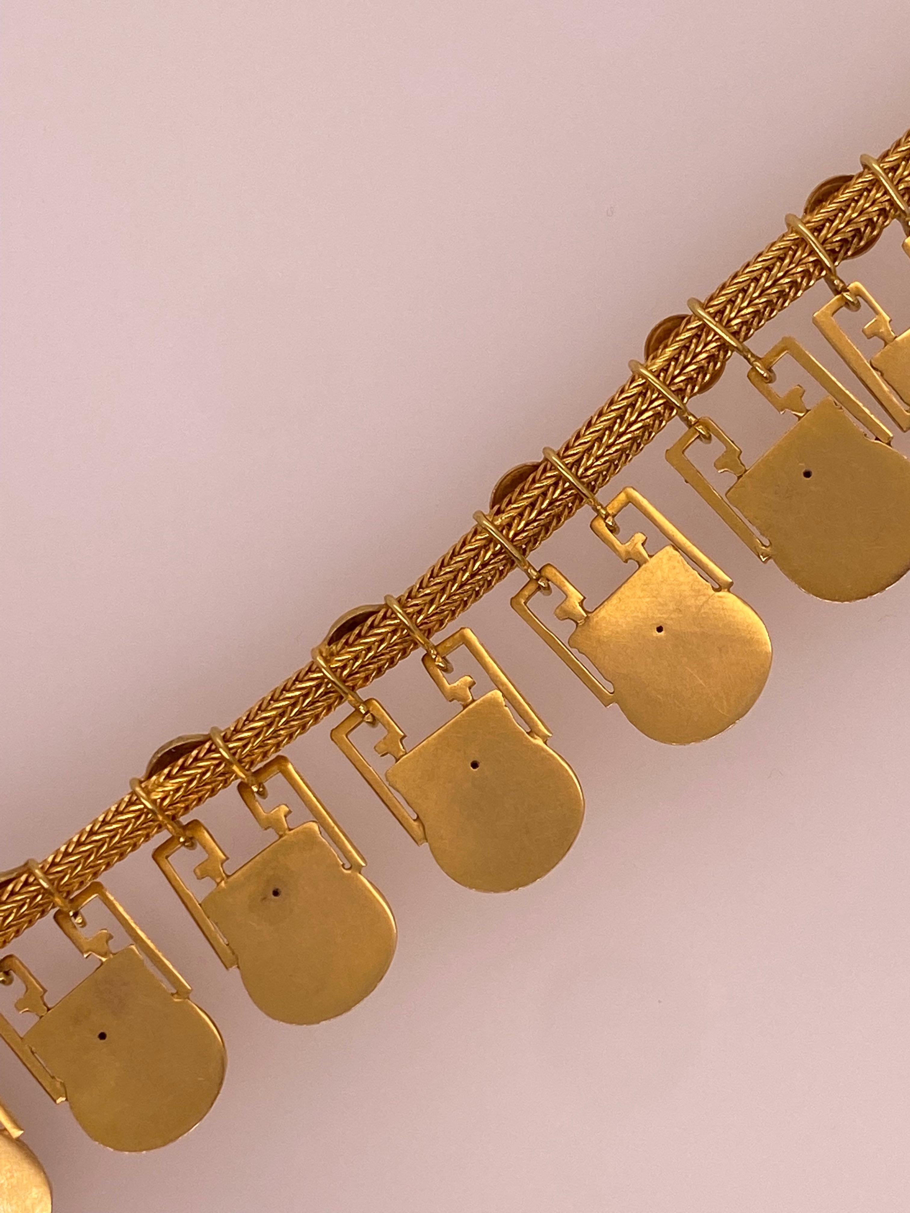 Women's Castellani 15kt Gold Amphora Necklace For Sale