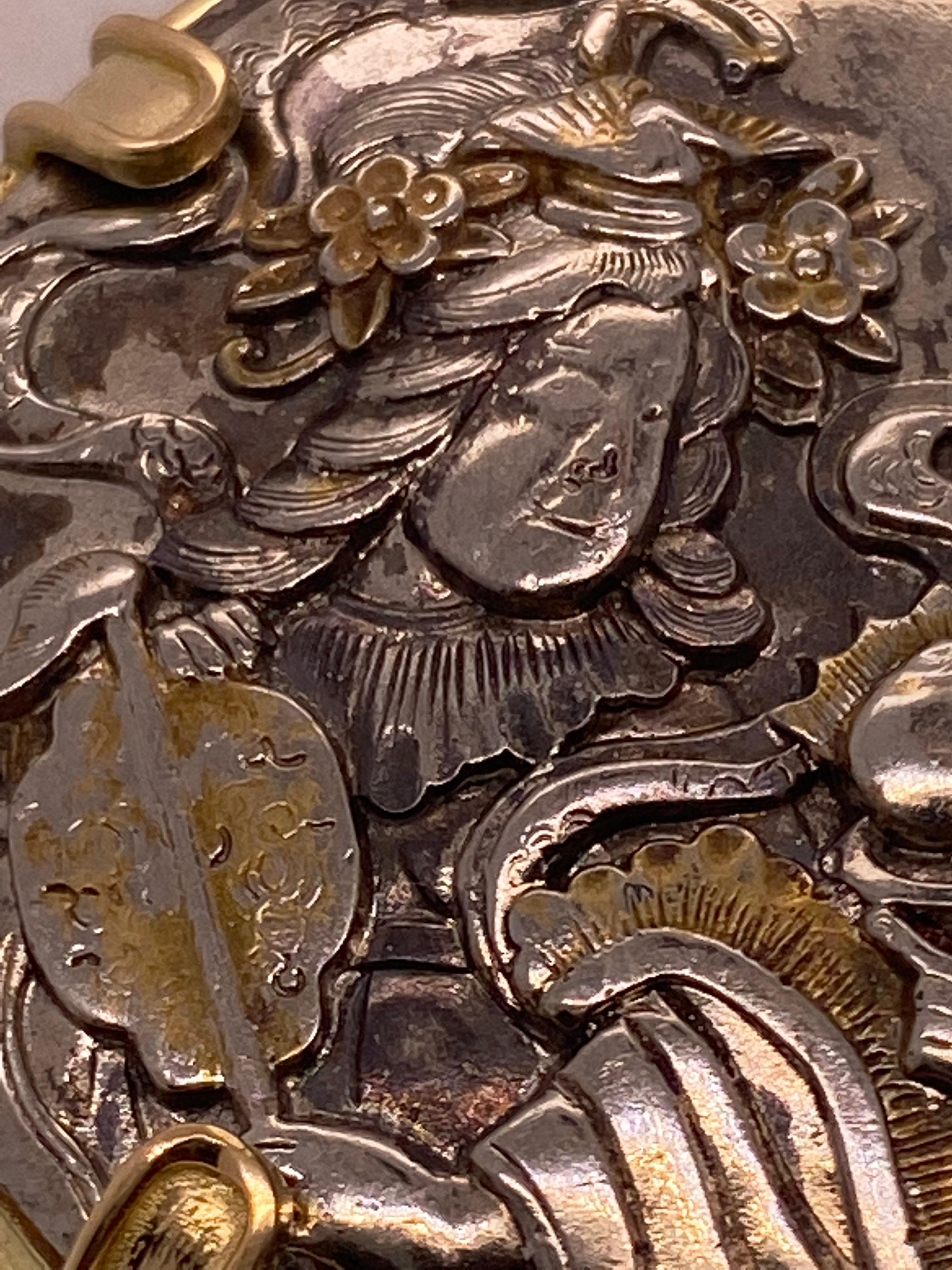 Women's or Men's Castellani 19th Century Shakudo 18kt Gold Brooch For Sale