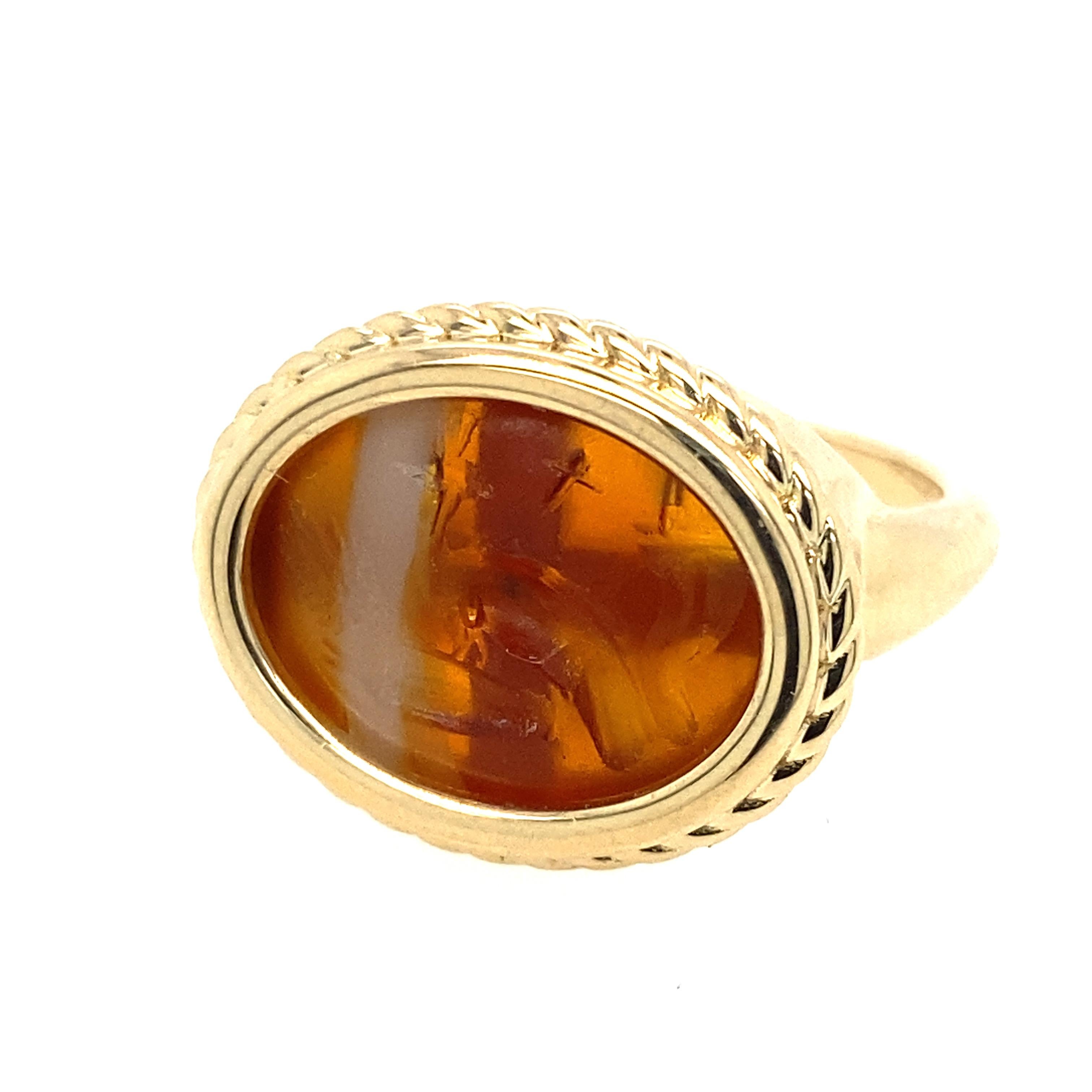 Castellani Ancient Banded Agate Peacock Intaglio Gold Ring For Sale 3
