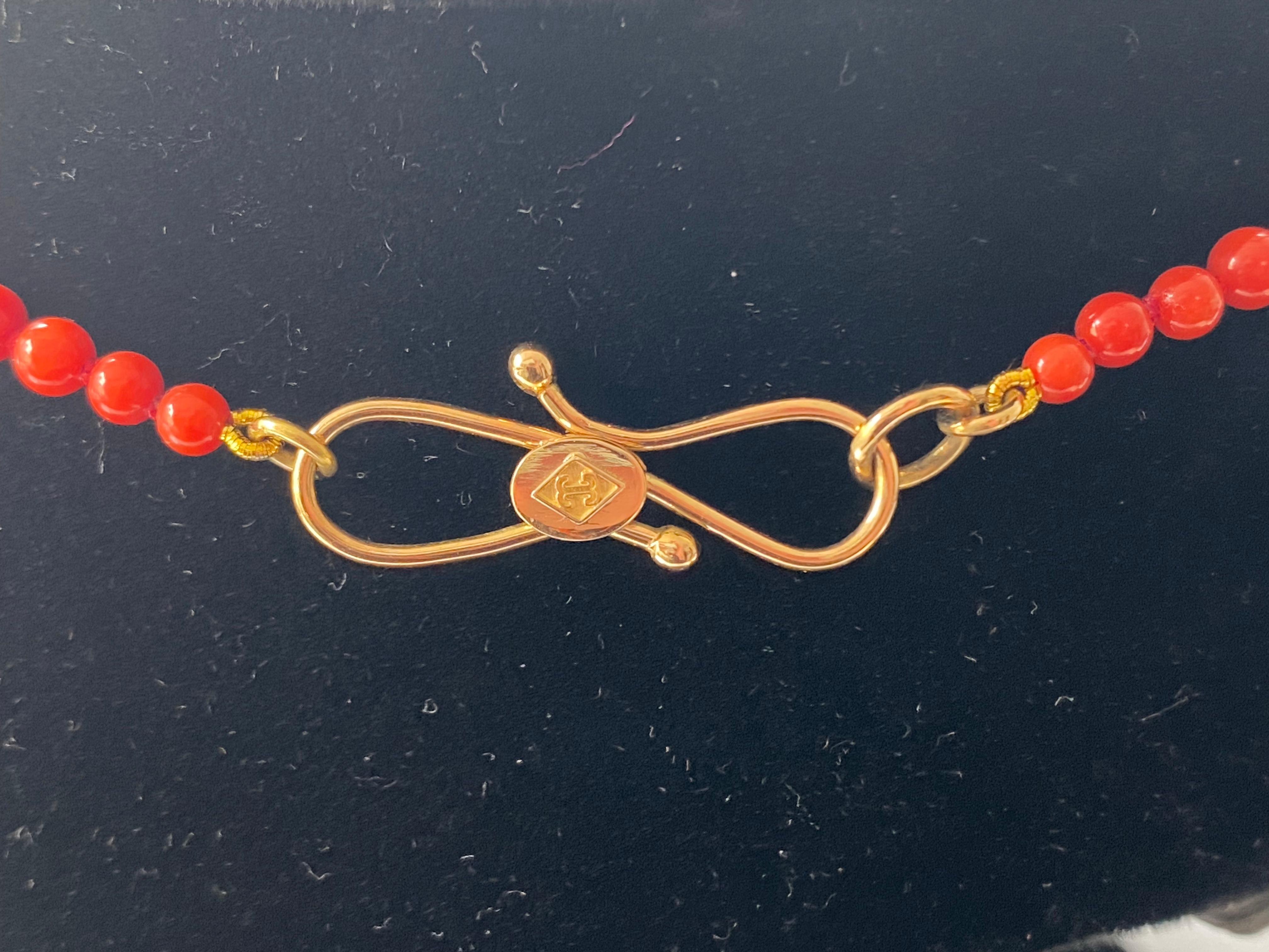 Castellani Coral Bead 18kt Gold Necklace In New Condition For Sale In New York, NY