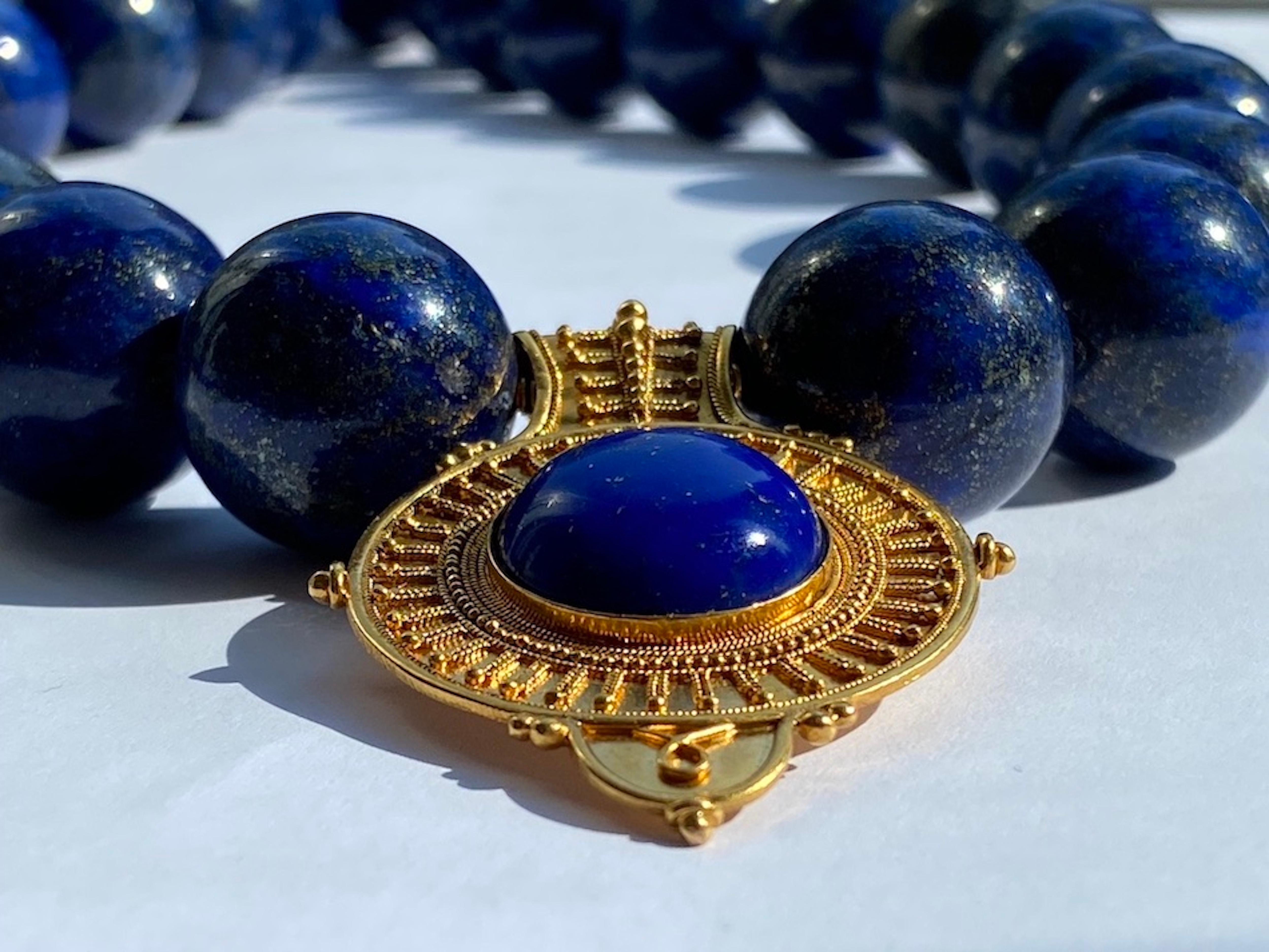Women's or Men's Castellani Etruscan Style 18kt Gold Lapis Bulla Bold Bead Necklace For Sale
