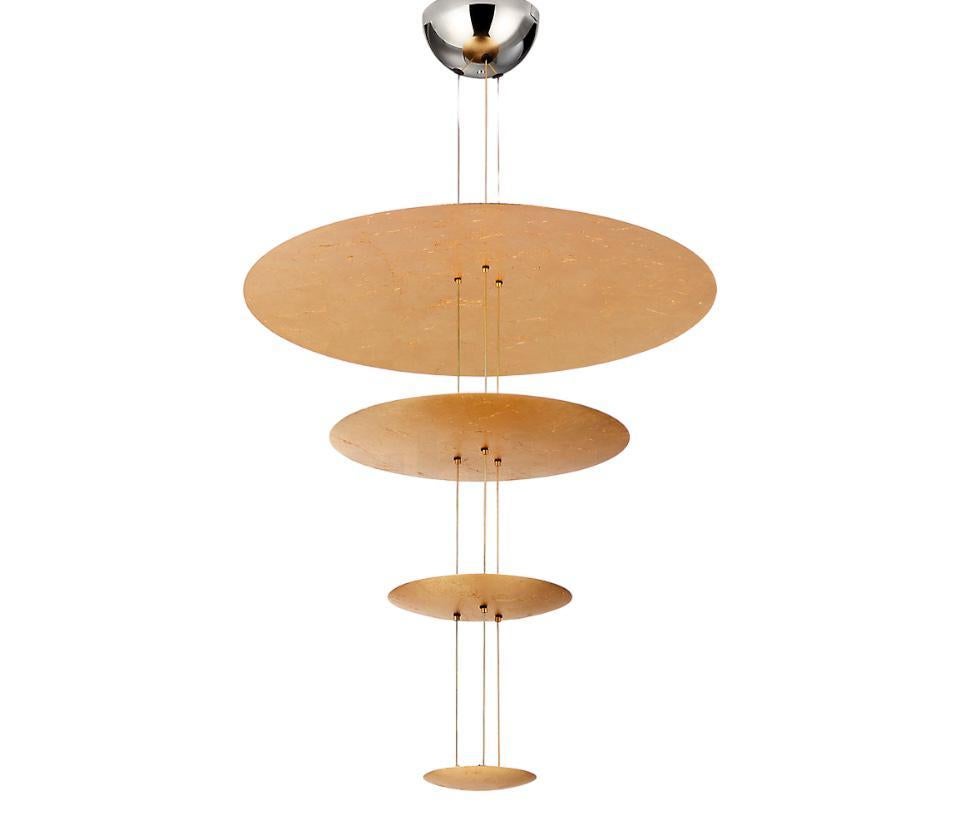 Castellani & Smith Macchina del tempo Lampadario in oro Design di lusso anni 2000

Struttura in acciaio, articolo in buone condizioni conservative, non vi è alcun difetto strutturale da segnalare.
Solo lievi ed ovvi segni del tempo dovuti