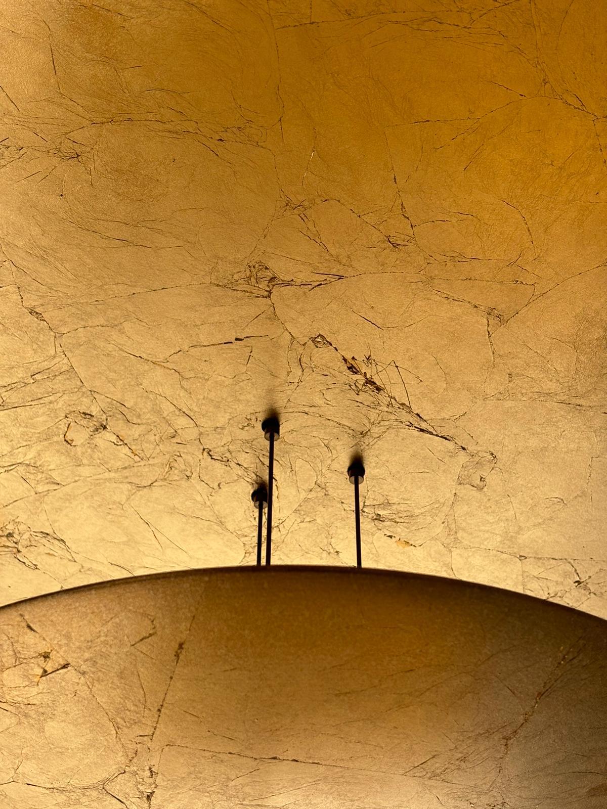 Periodo contemporaneo Castellani & Smith Macchina del tempo Lampadario in oro Design di lusso anni 2000