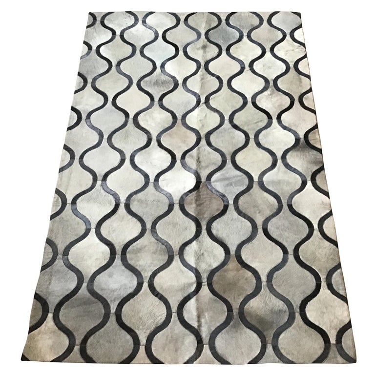Castelluxe 5 x 8 Horizon Design Hair on Hide Rug For Sale at 1stDibs ...