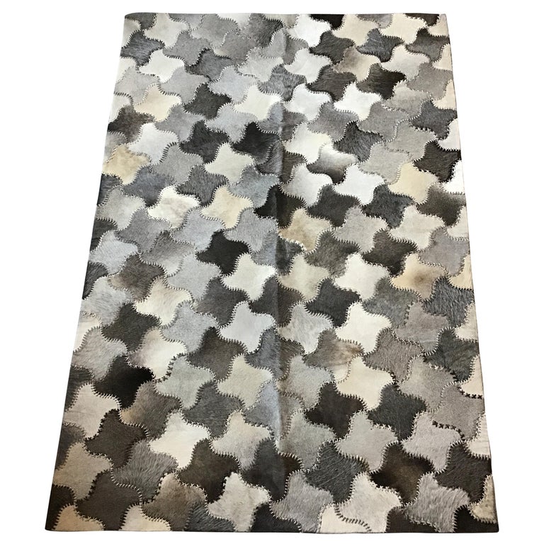 Castelluxe 5 x 8 Stardust Design Hair on Hide Rug For Sale at 1stDibs