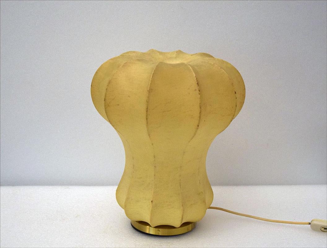 Castiglioni 'Gatto' coccoon table lamp from the 1960s 3