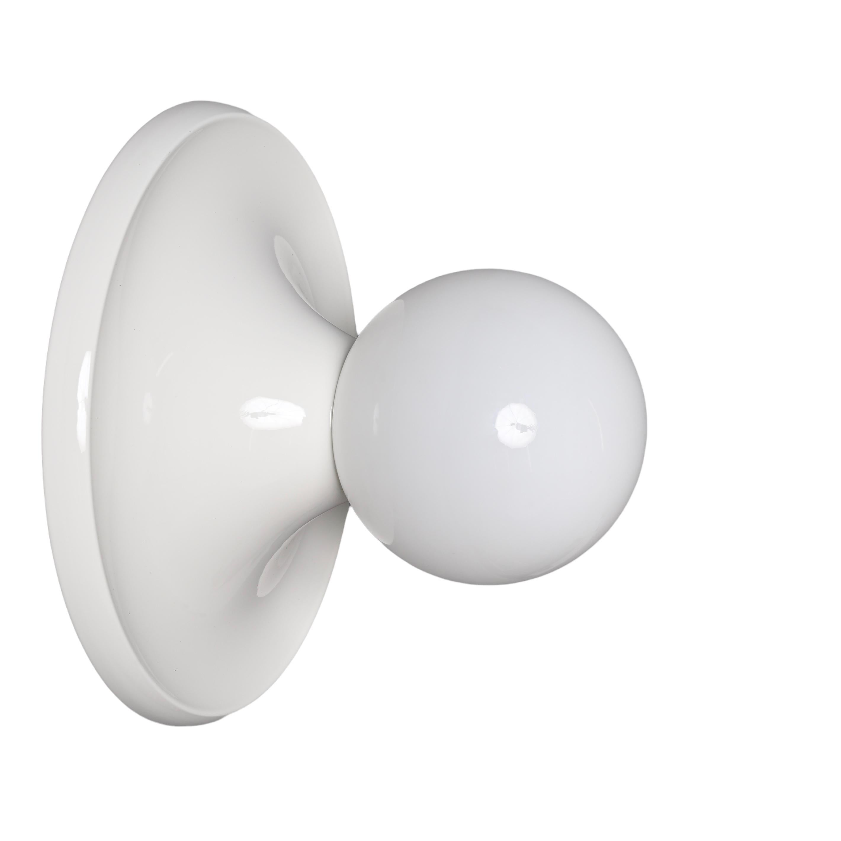 Applique italienne Castiglioni « Light Ball » en métal du milieu du siècle dernier pour Flos, années 1960 en vente 3