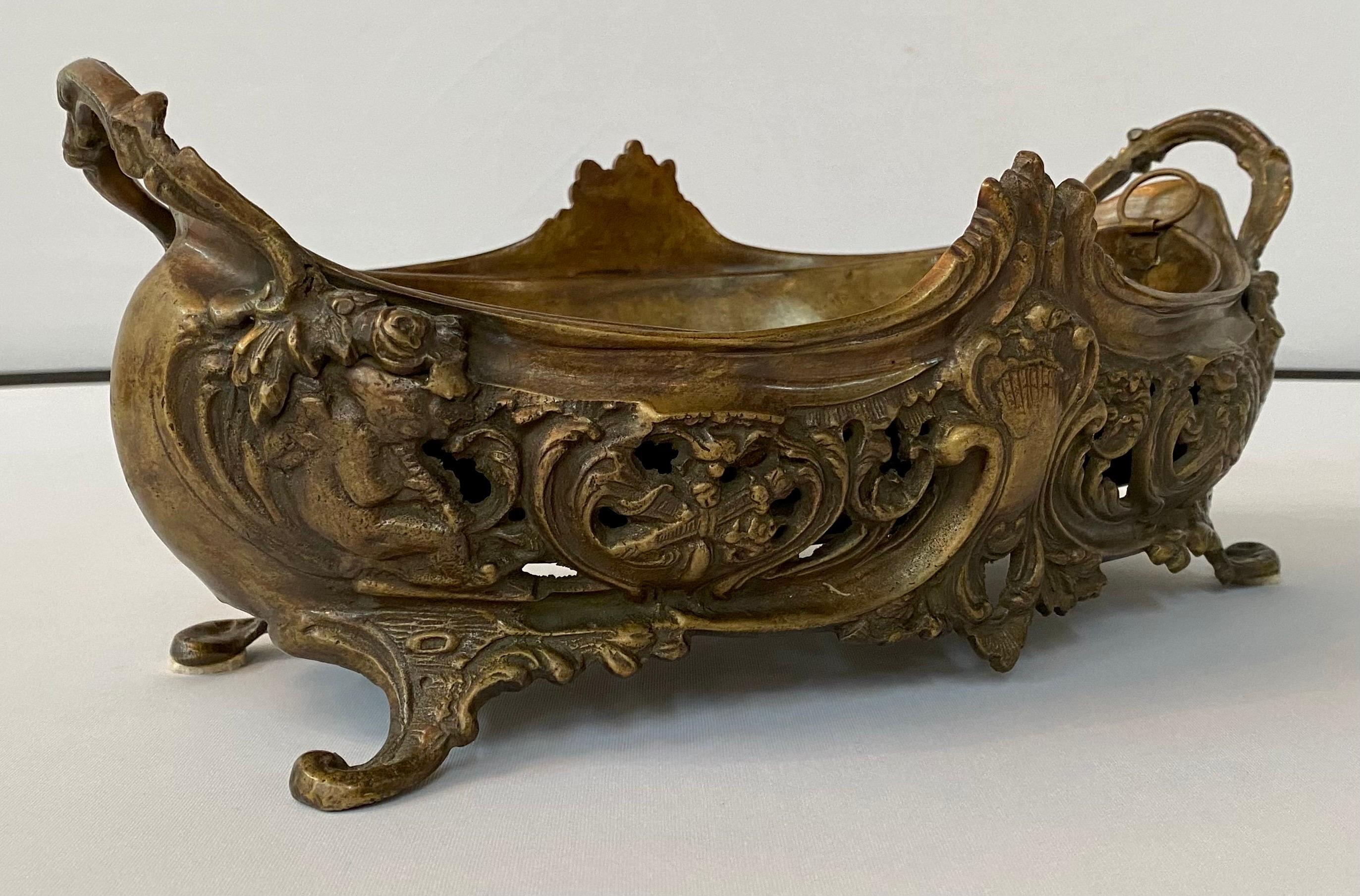 Castilian Imports Bronze Centerpiece Jardiniere or Planter In Good Condition In Plainview, NY