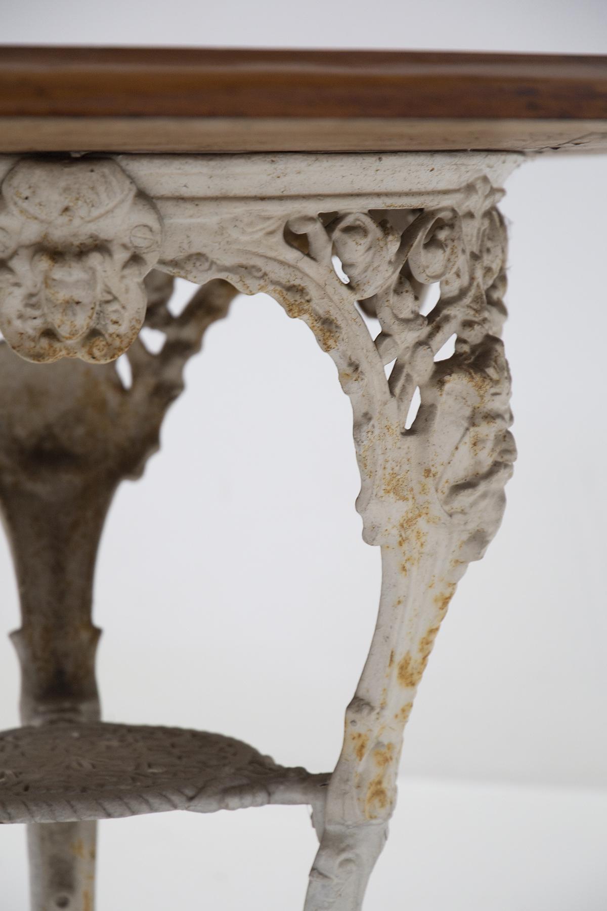 Table anglaise victorienne en fonte et bois blanc en vente 3