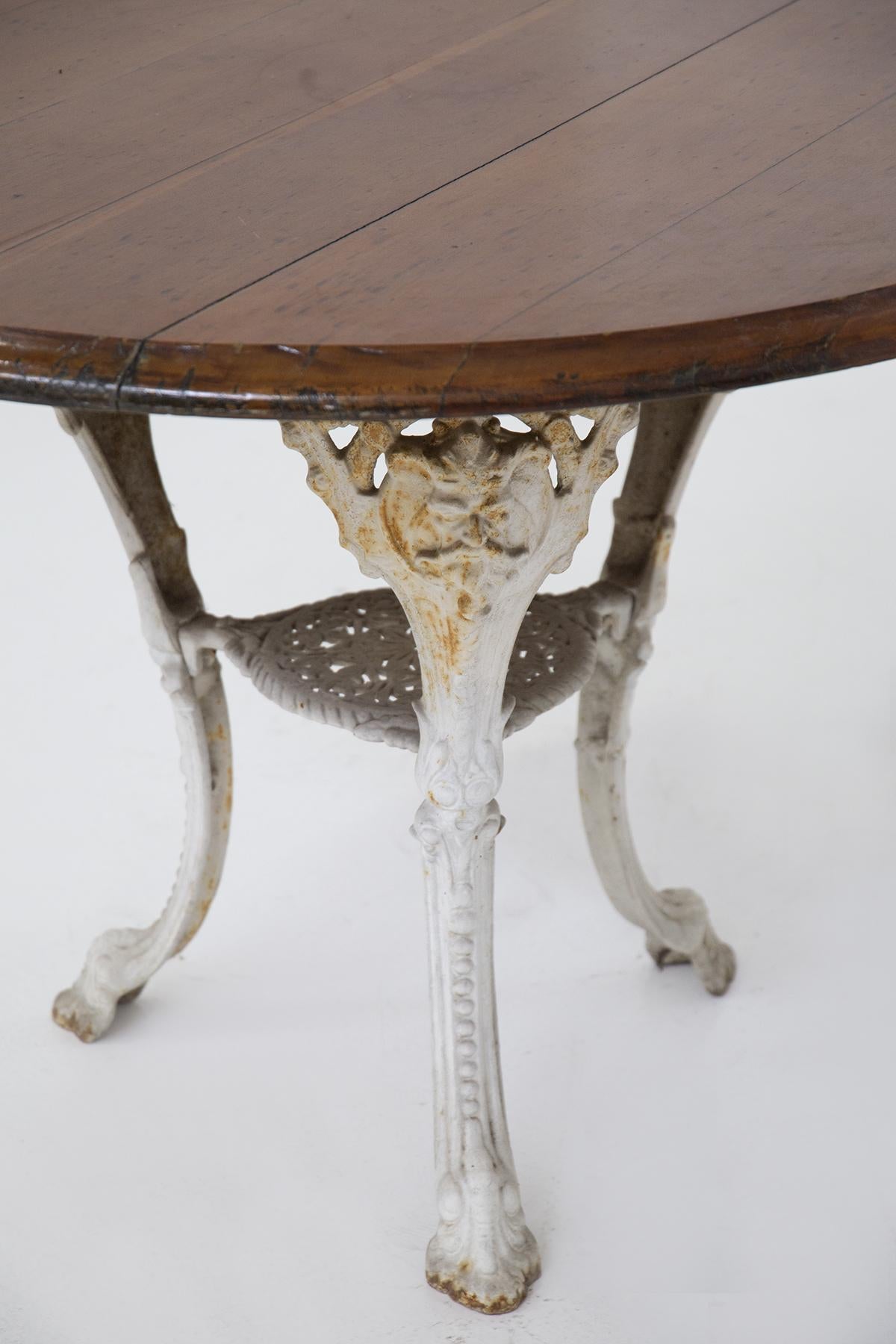 Late 19th Century Cast Iron English Table Victorian in White and Wood For Sale